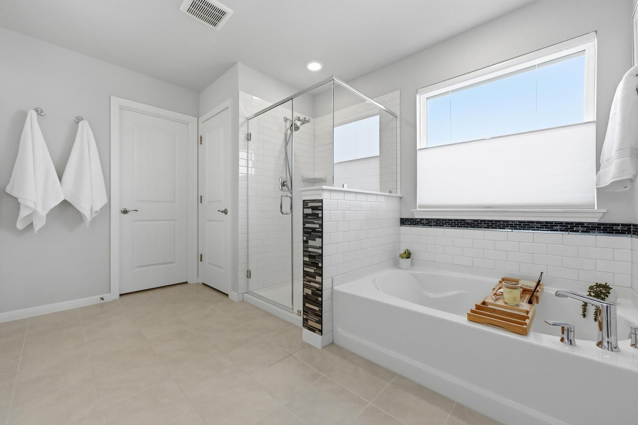 323 Blackbear Dr, Hutto, TX 78634