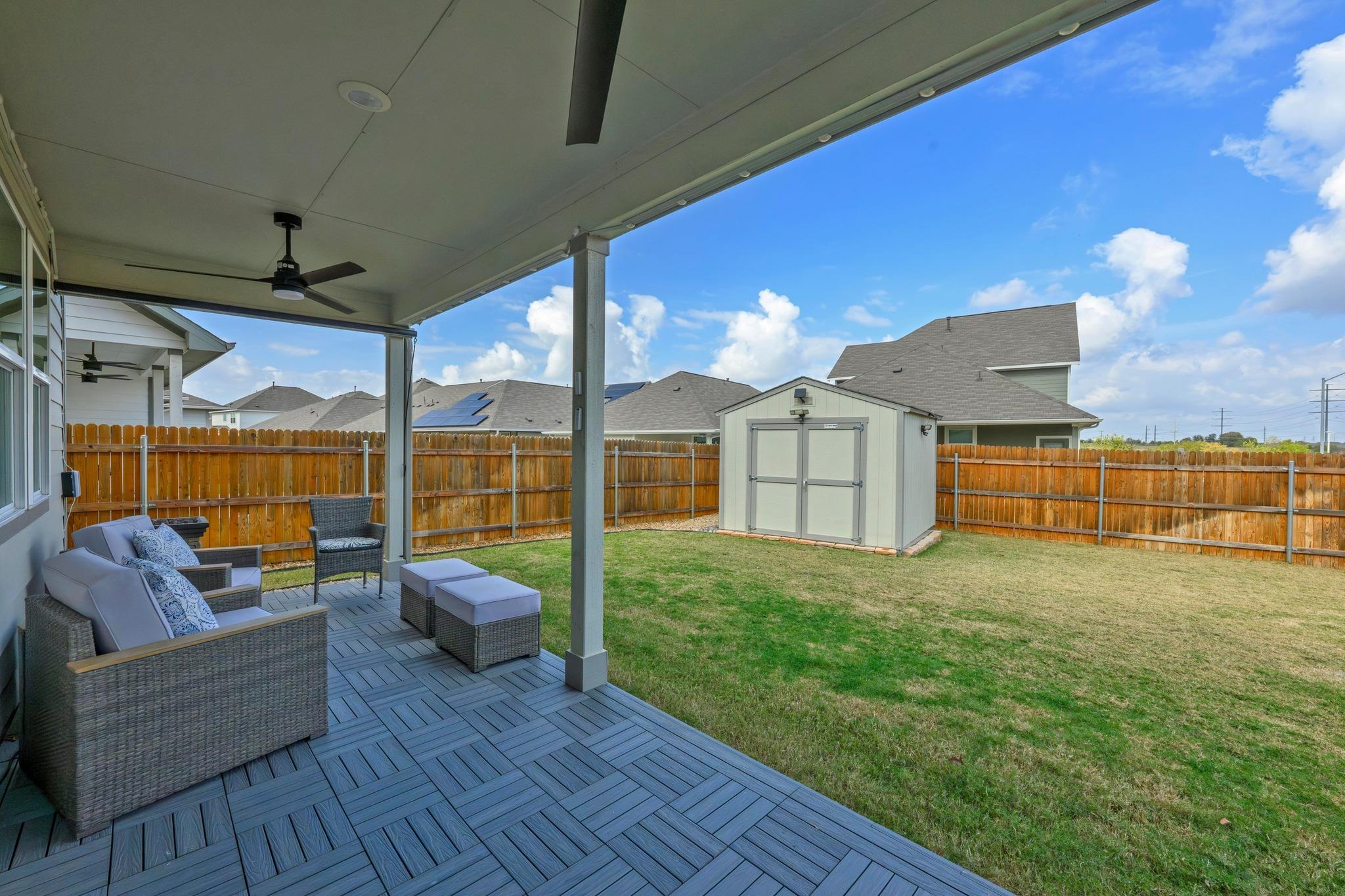 323 Blackbear Dr, Hutto, TX 78634