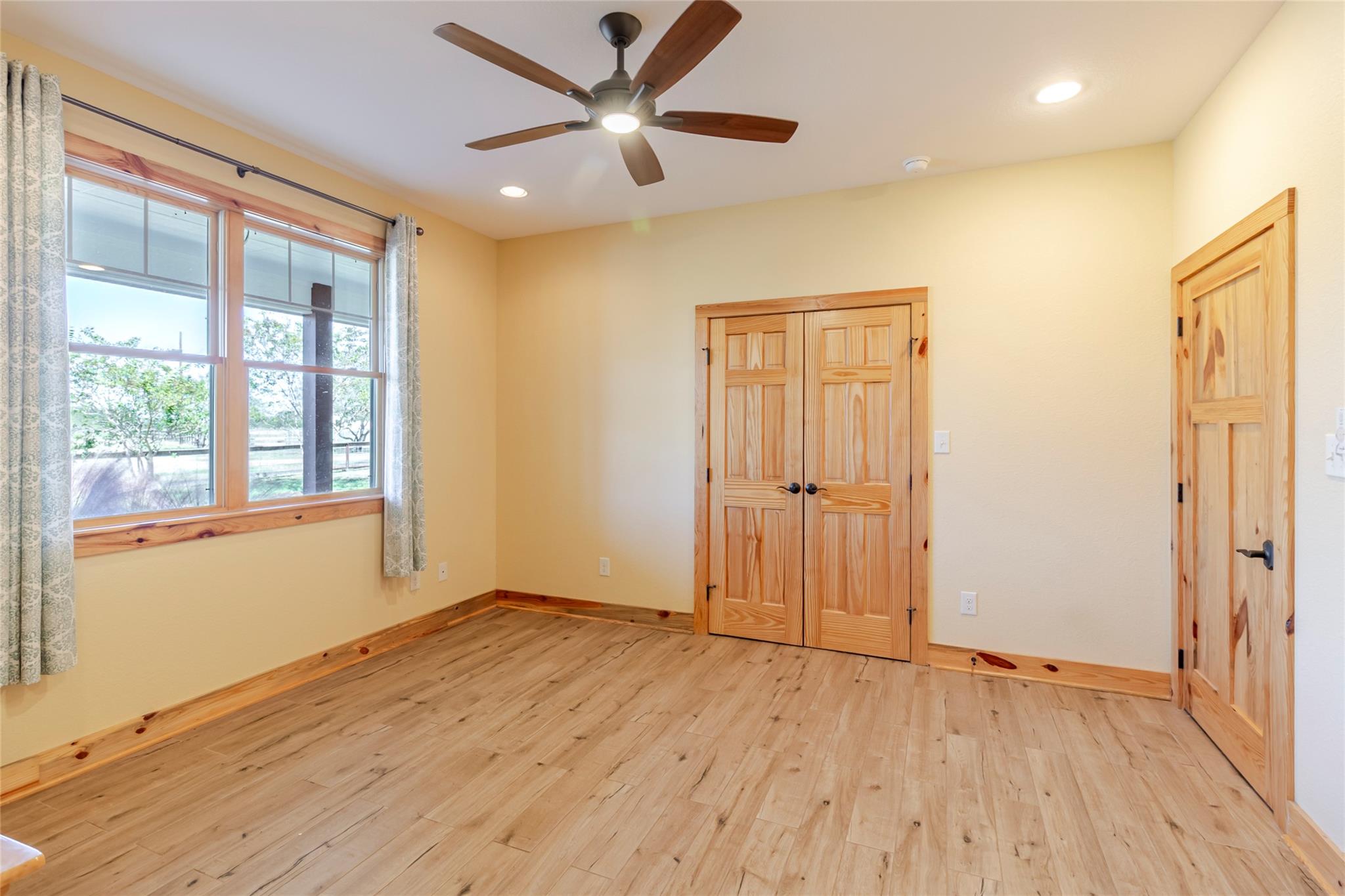 397 Glass Ln, Bastrop, TX 78602