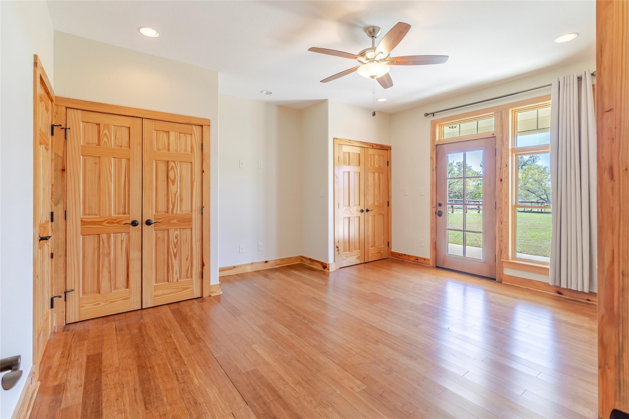 397 Glass Ln, Bastrop, TX 78602