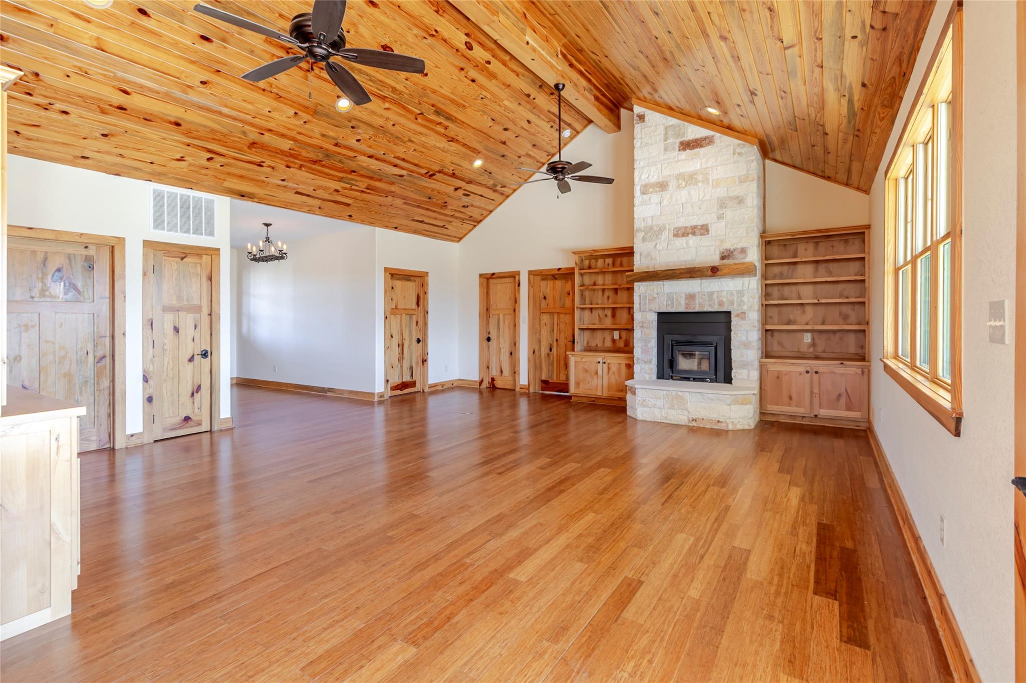 397 Glass Ln, Bastrop, TX 78602