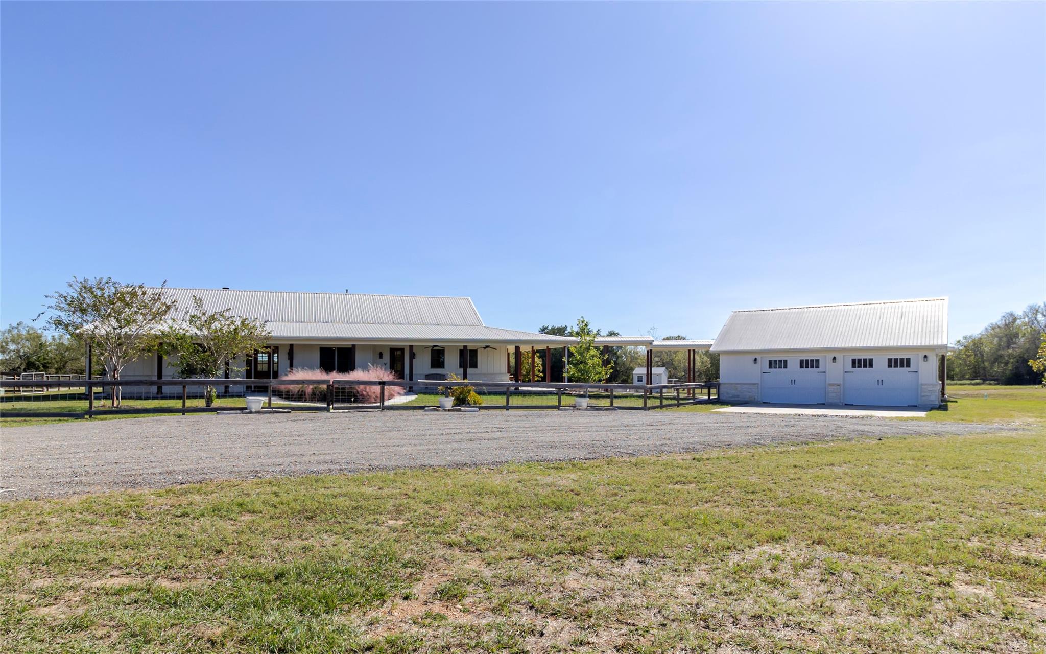 397 Glass Ln, Bastrop, TX 78602