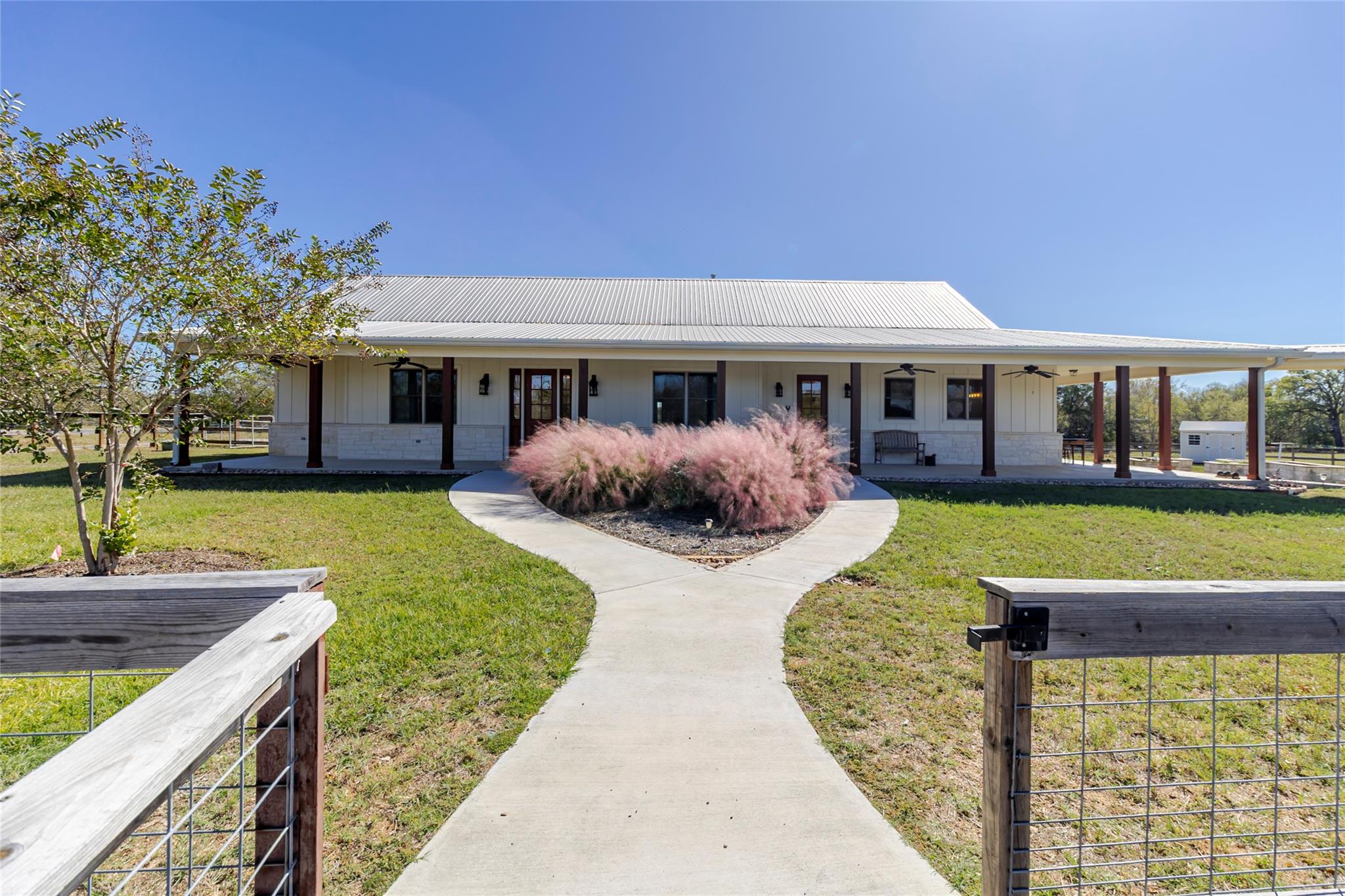 397 Glass Ln, Bastrop, TX 78602