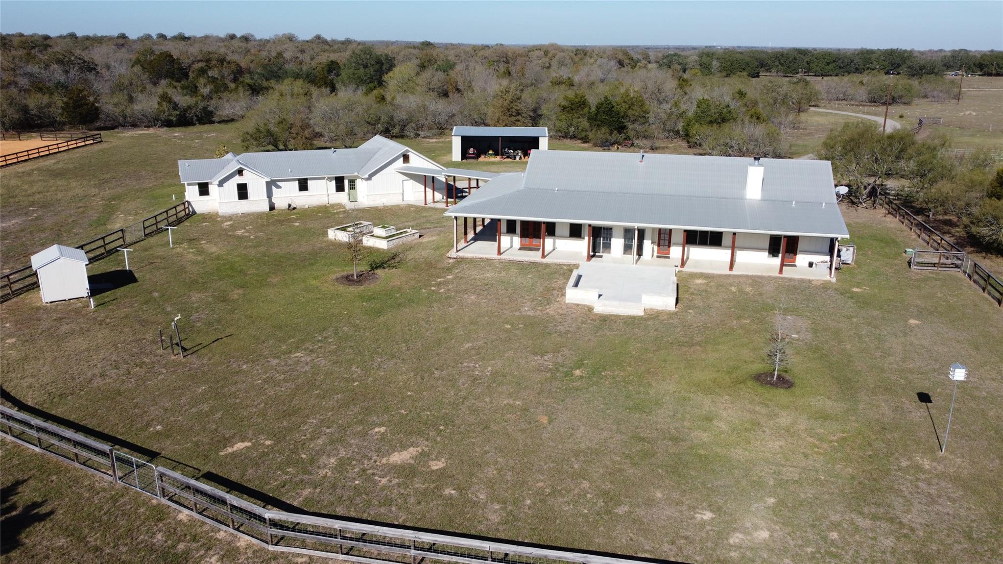 397 Glass Ln, Bastrop, TX 78602