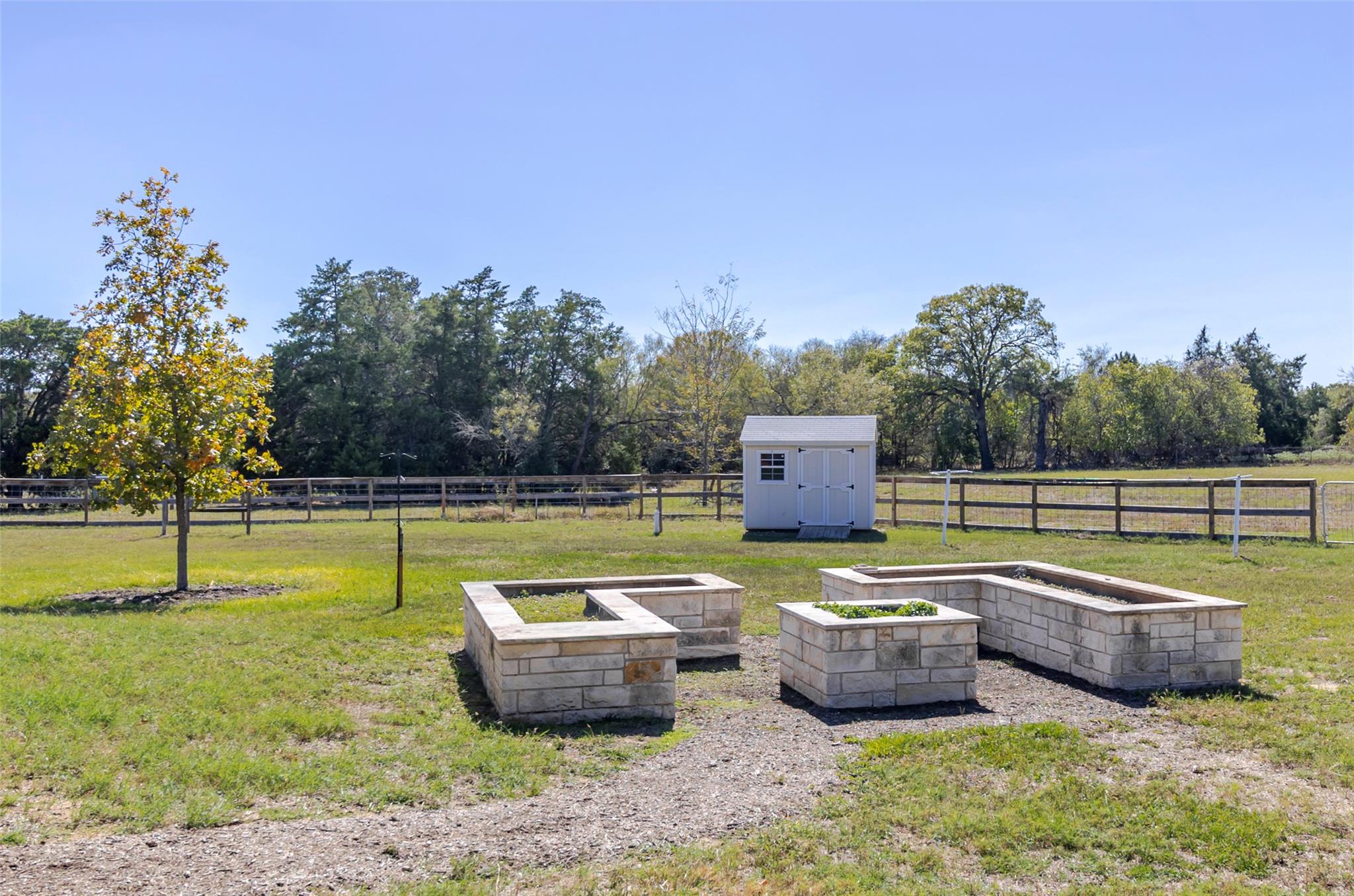 397 Glass Ln, Bastrop, TX 78602