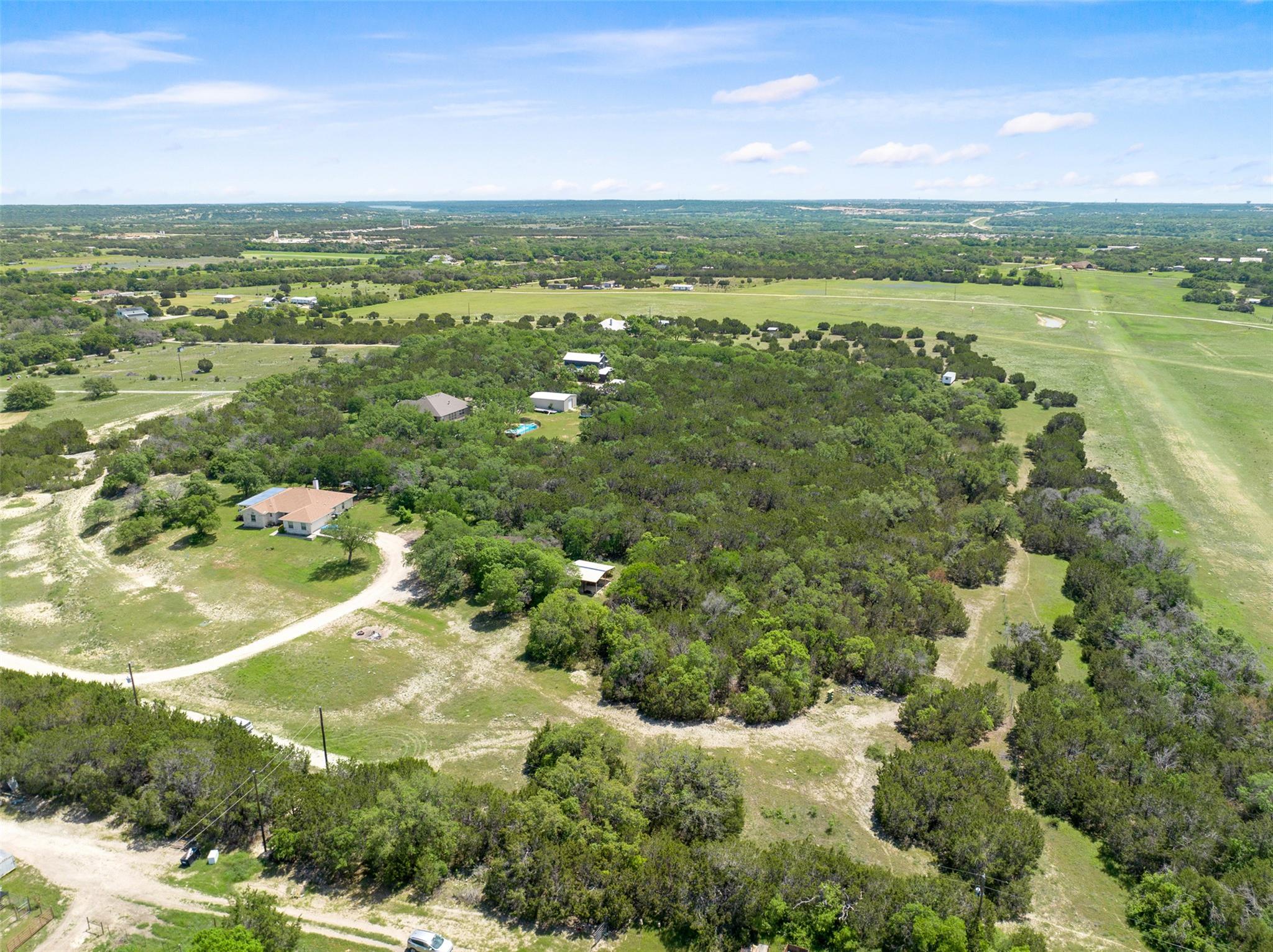 1633 County Road 255, Georgetown, TX 78633