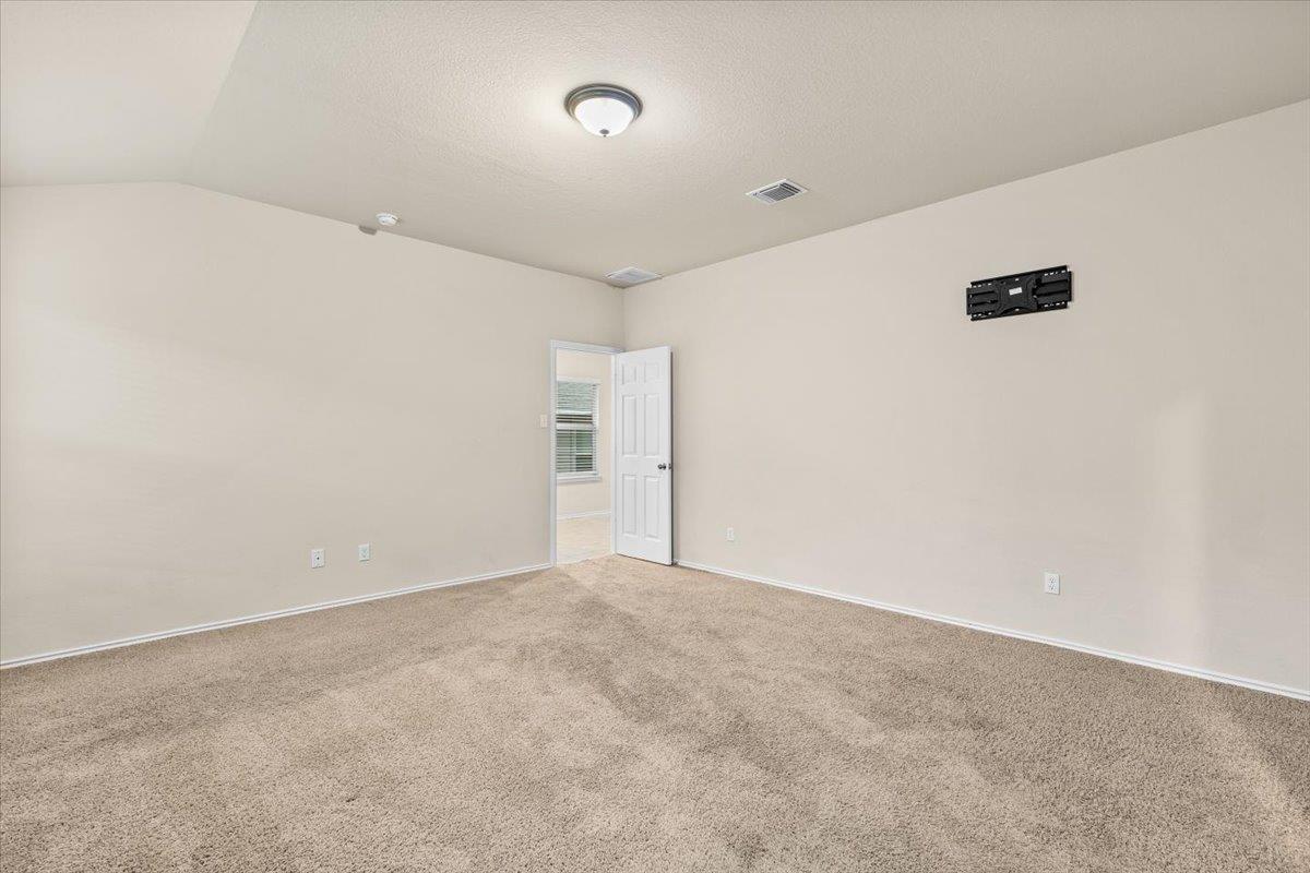 5705 Amelia Earhart Blvd, Killeen, TX 76543