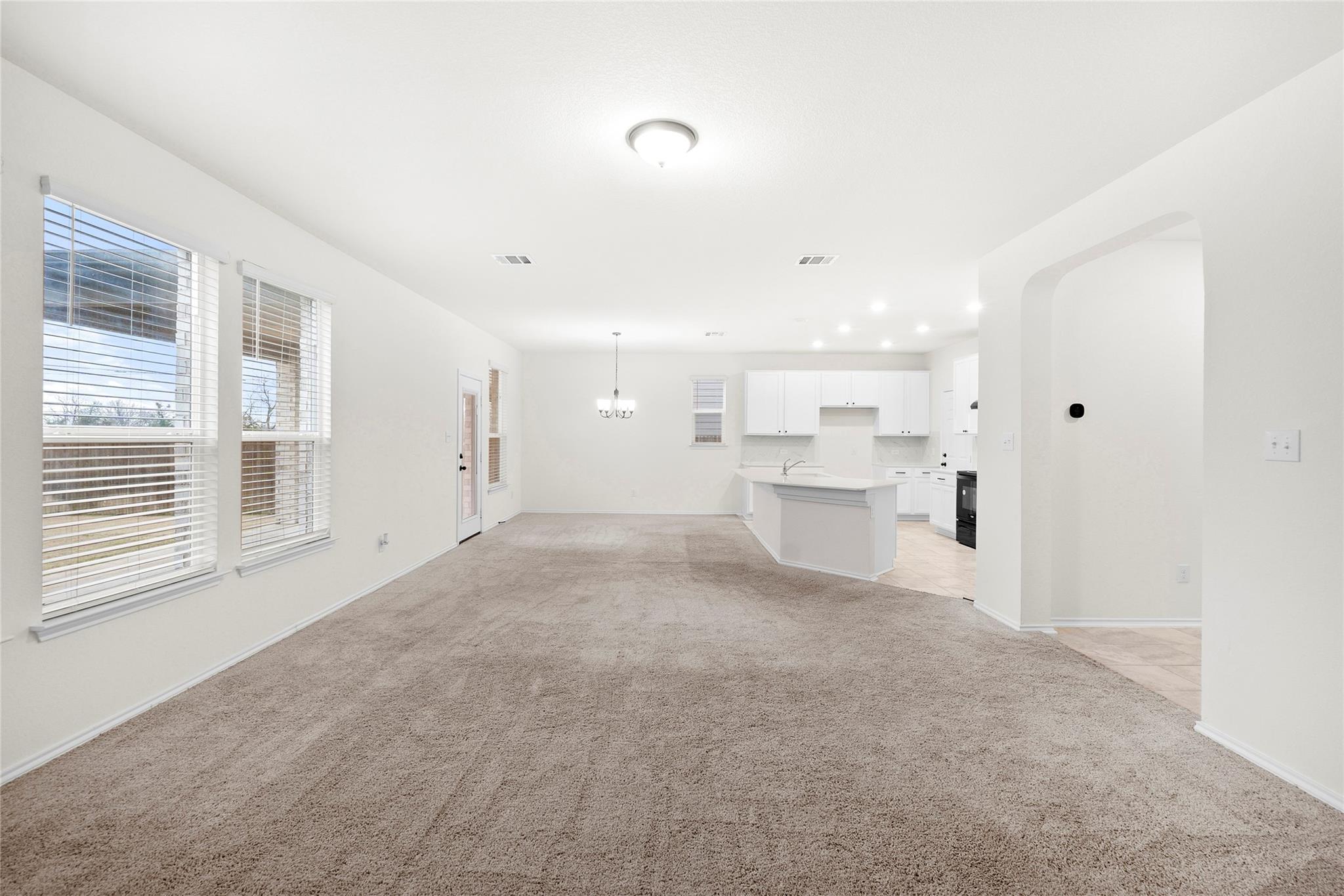 190 Jarbridge Dr, Kyle, TX 78640