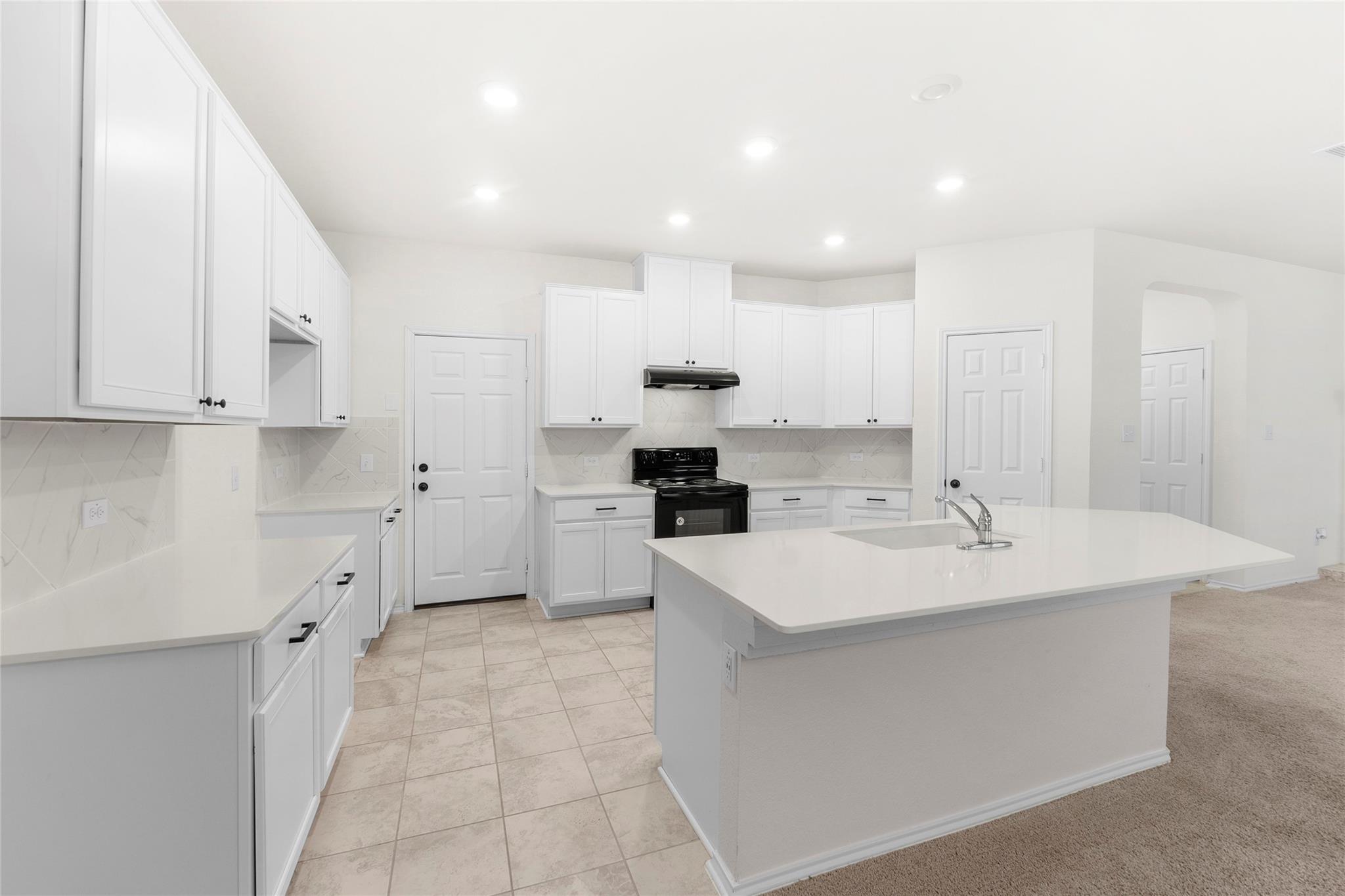 190 Jarbridge Dr, Kyle, TX 78640