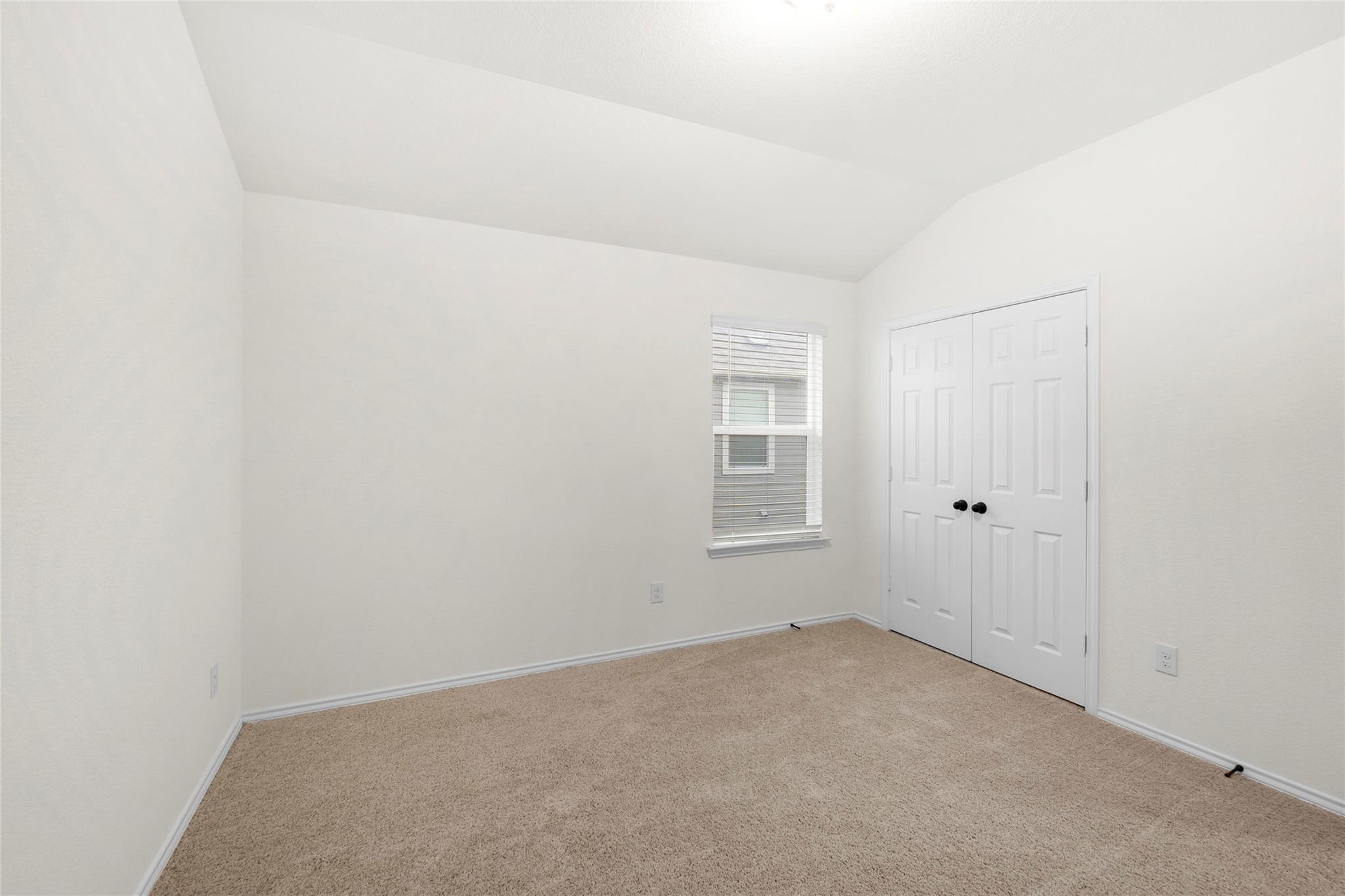 190 Jarbridge Dr, Kyle, TX 78640