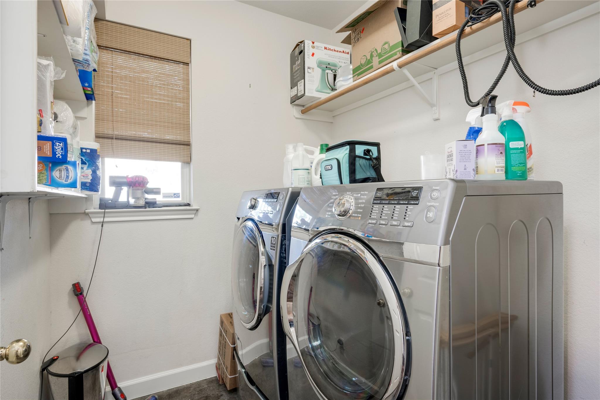 2729 Kinney Oaks Ct, Austin, TX 78704