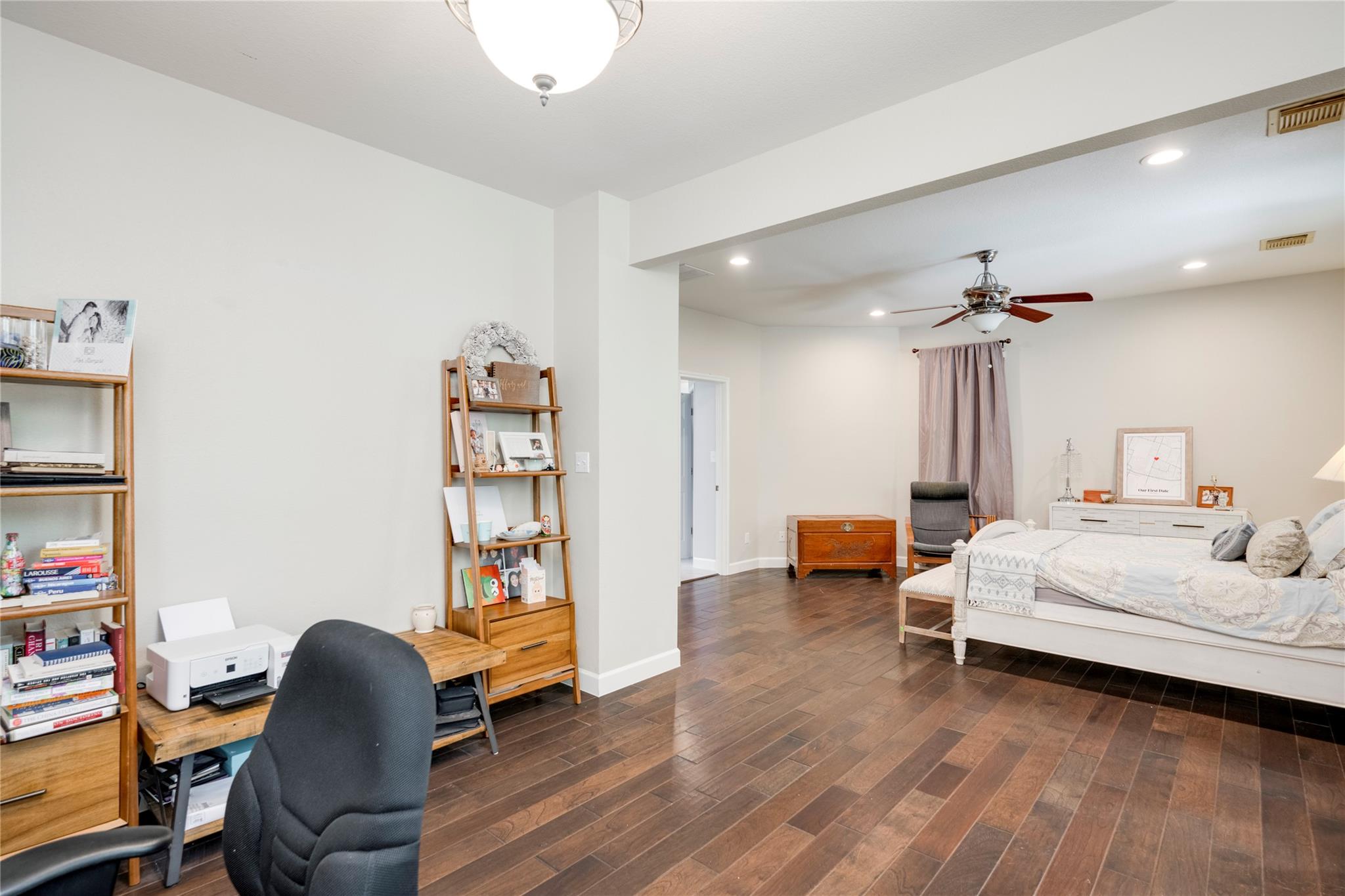 2729 Kinney Oaks Ct, Austin, TX 78704