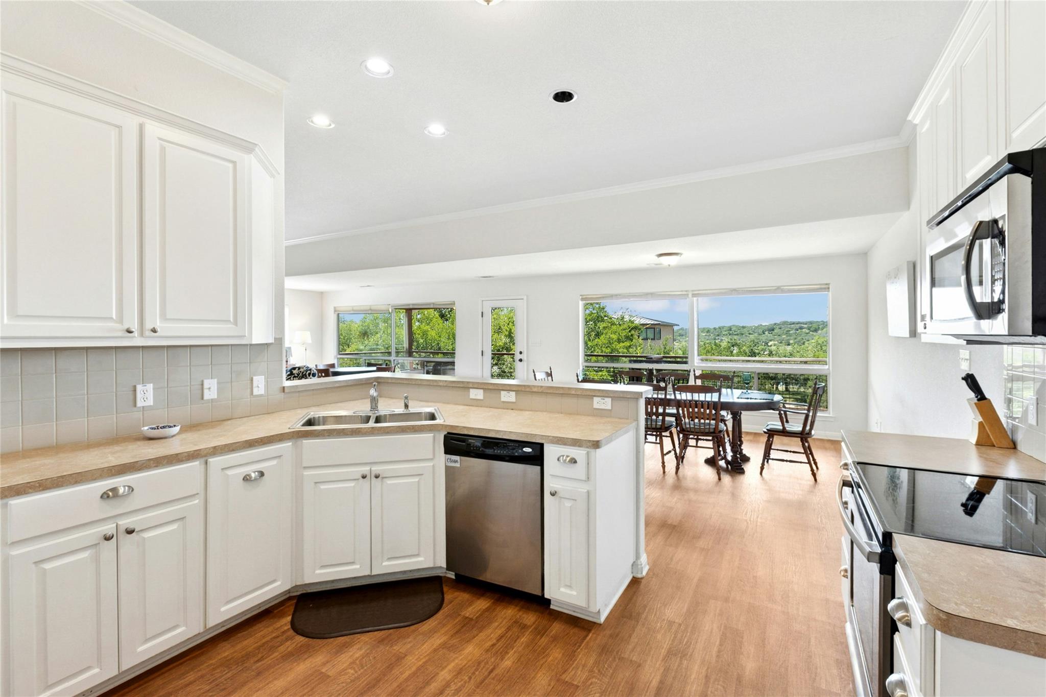 2806 Truman Cv, Lago Vista, TX 78645