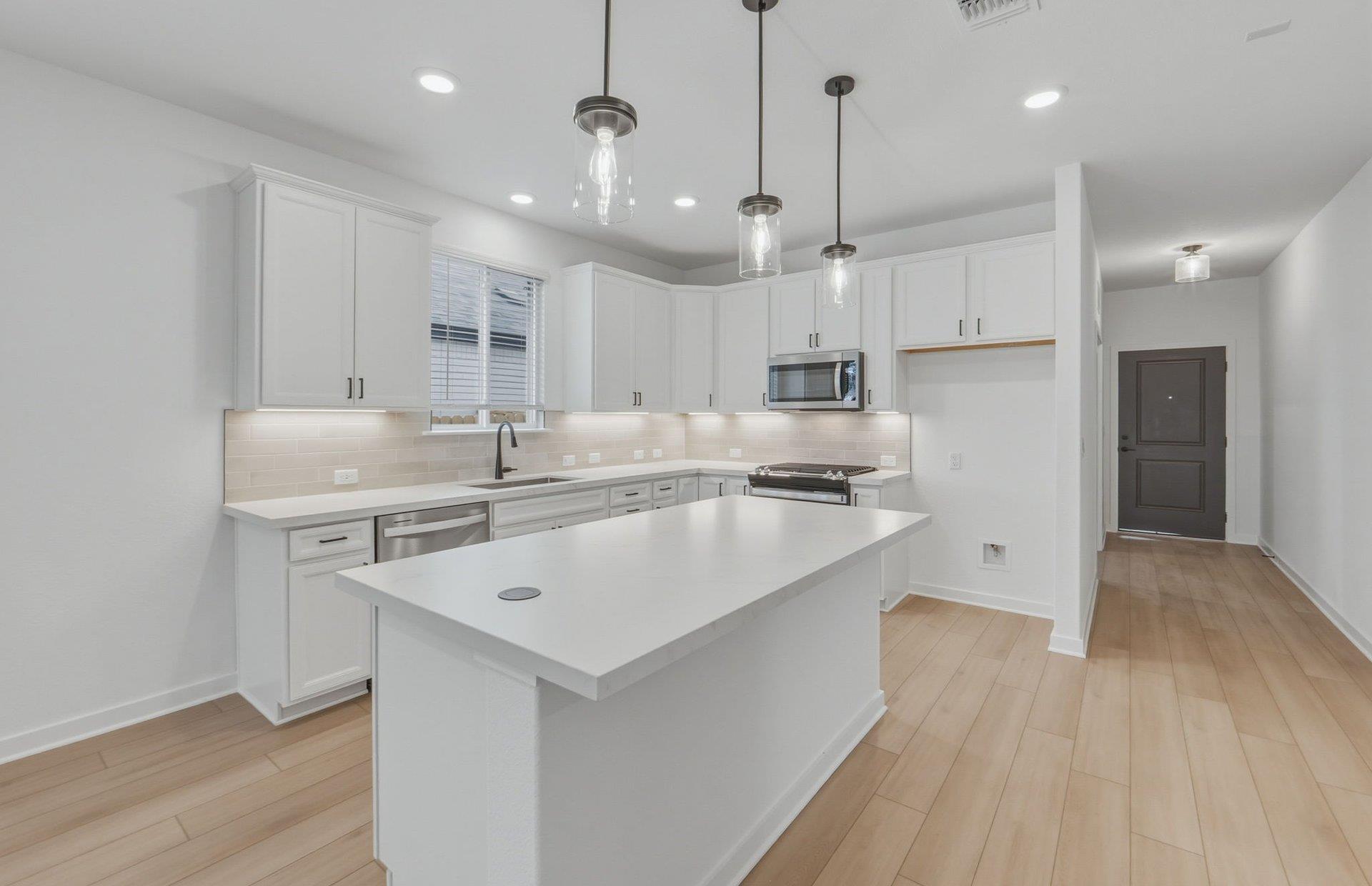 124 Adlai Ave, Georgetown, TX 78633