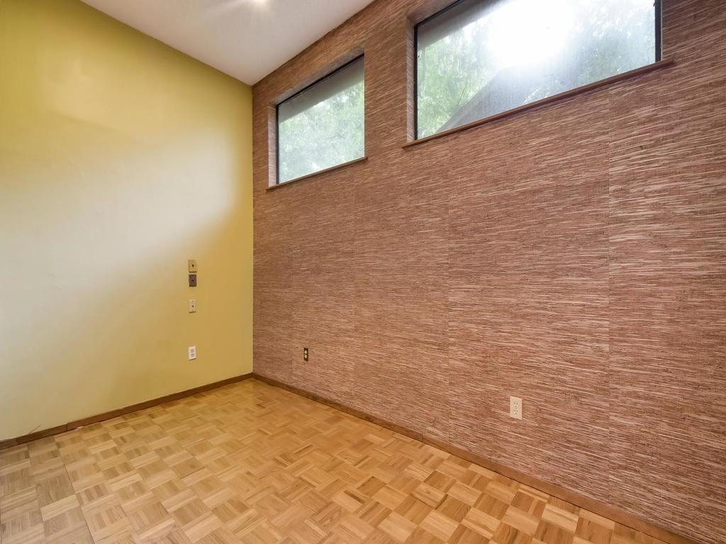 800 Leonard St, Austin, TX 78705