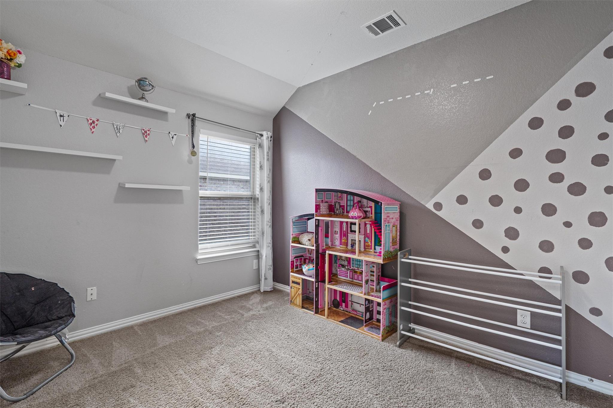 804 Farm House Dr, Hutto, TX 78634