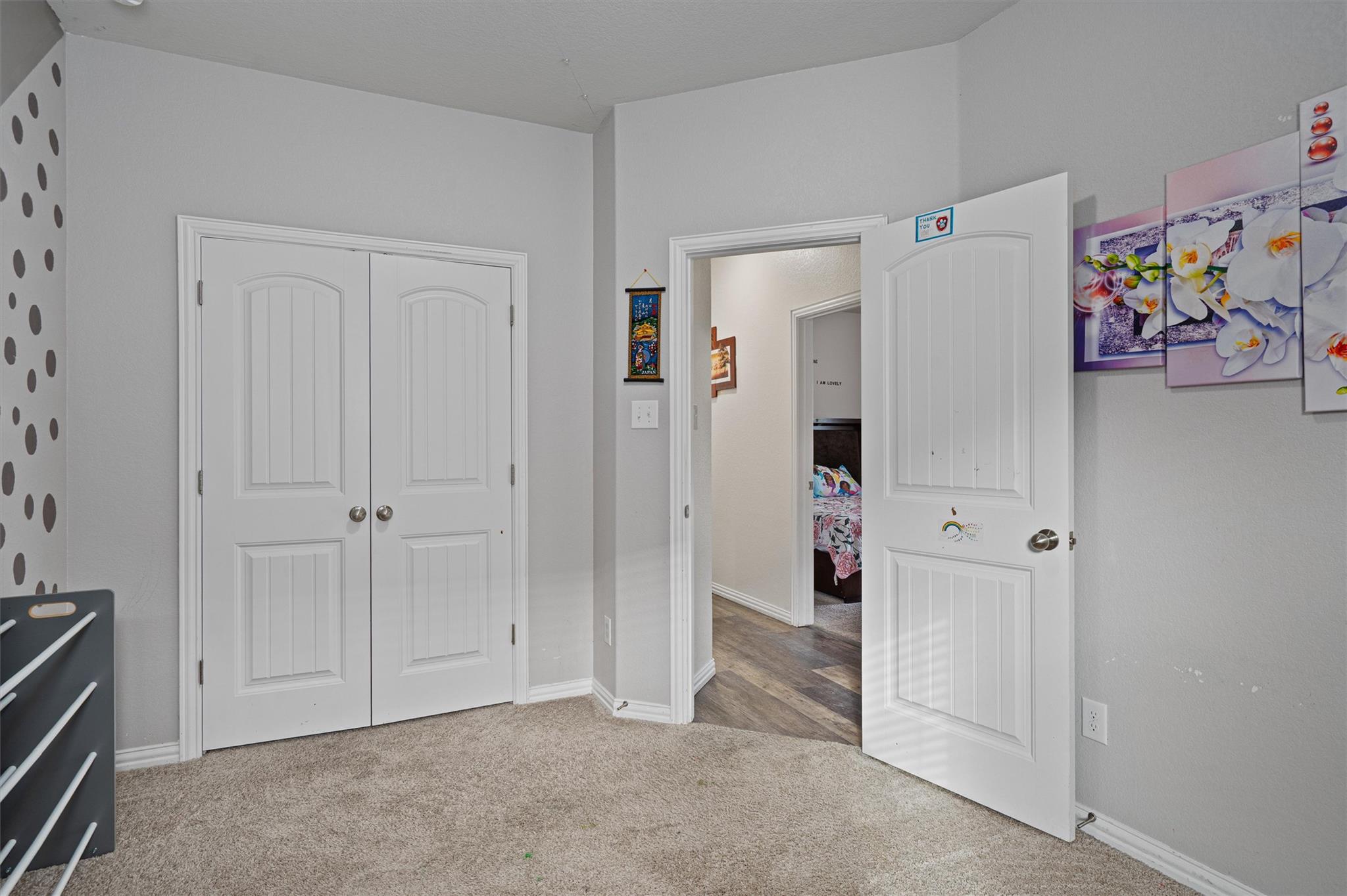 804 Farm House Dr, Hutto, TX 78634