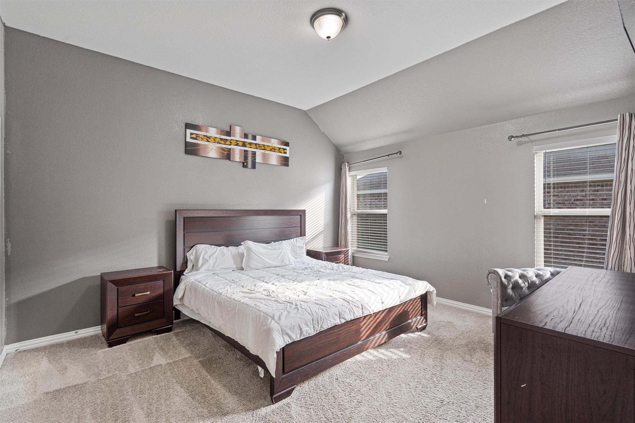 804 Farm House Dr, Hutto, TX 78634