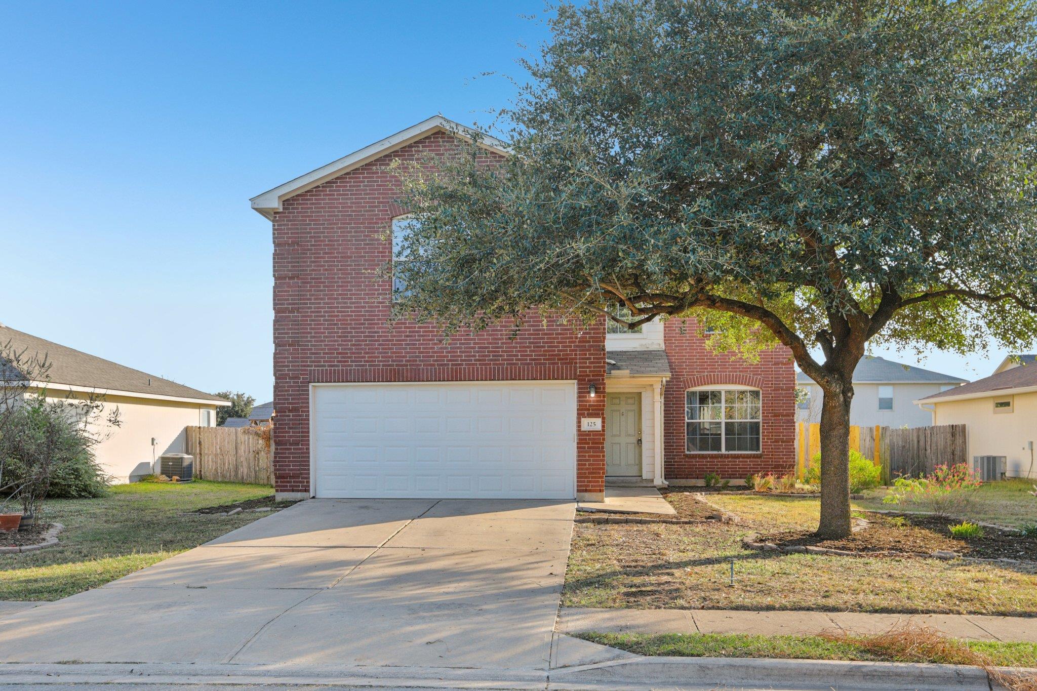 125 Phillips St, Hutto, TX 78621