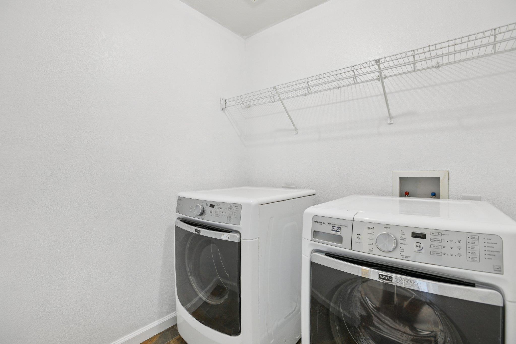 125 Phillips St, Hutto, TX 78621