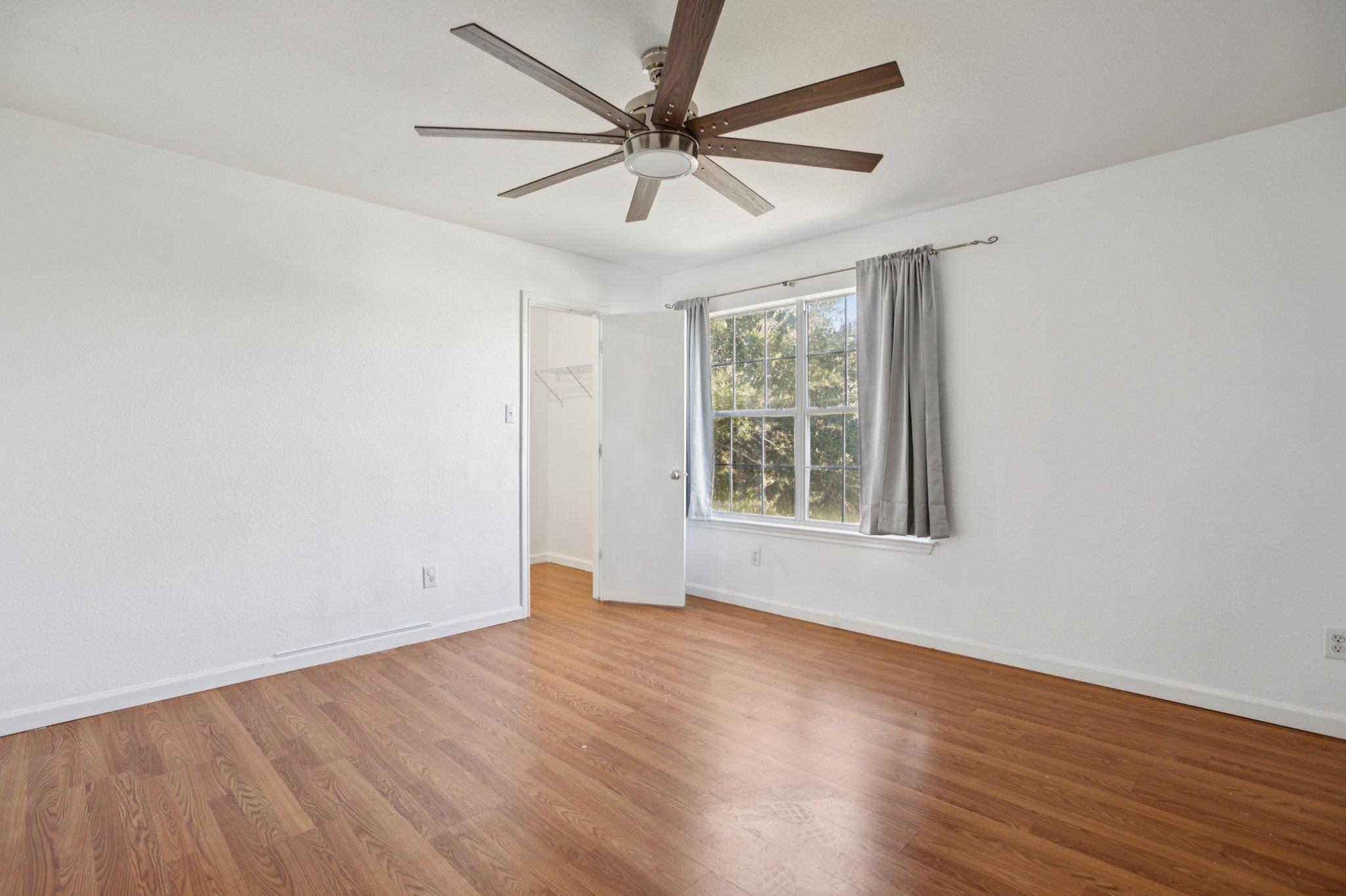 125 Phillips St, Hutto, TX 78621