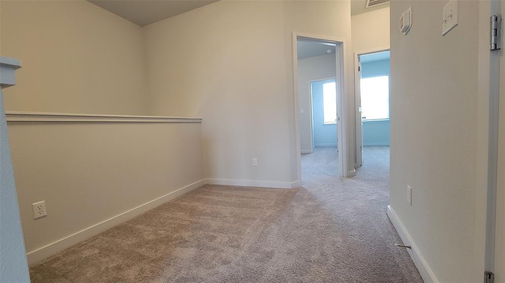 605 W South St # 231, Leander, TX 78641