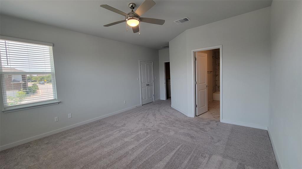 605 W South St # 231, Leander, TX 78641