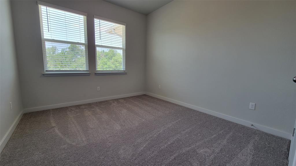 605 W South St # 231, Leander, TX 78641