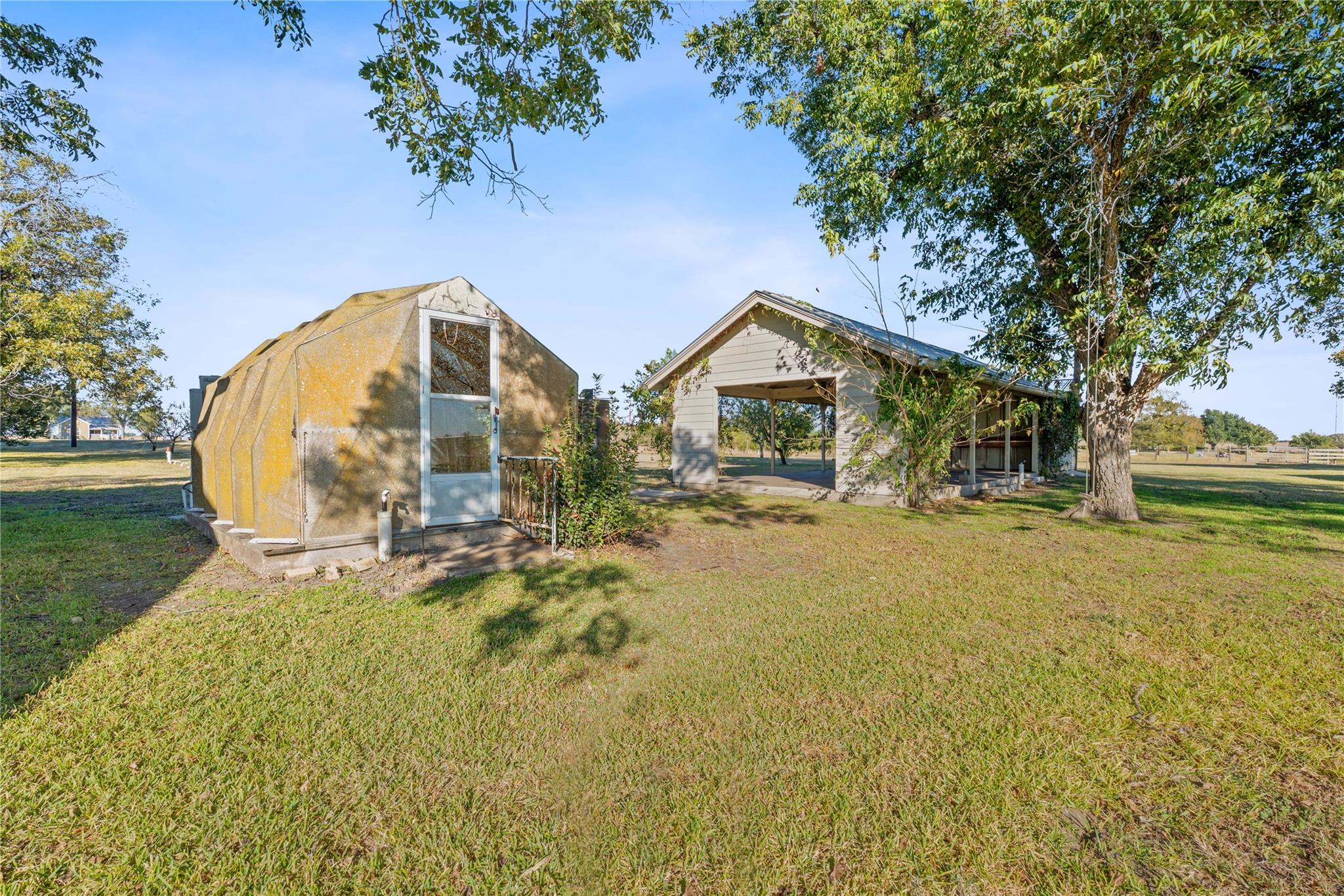 400 County Road 483, Taylor, TX 76574