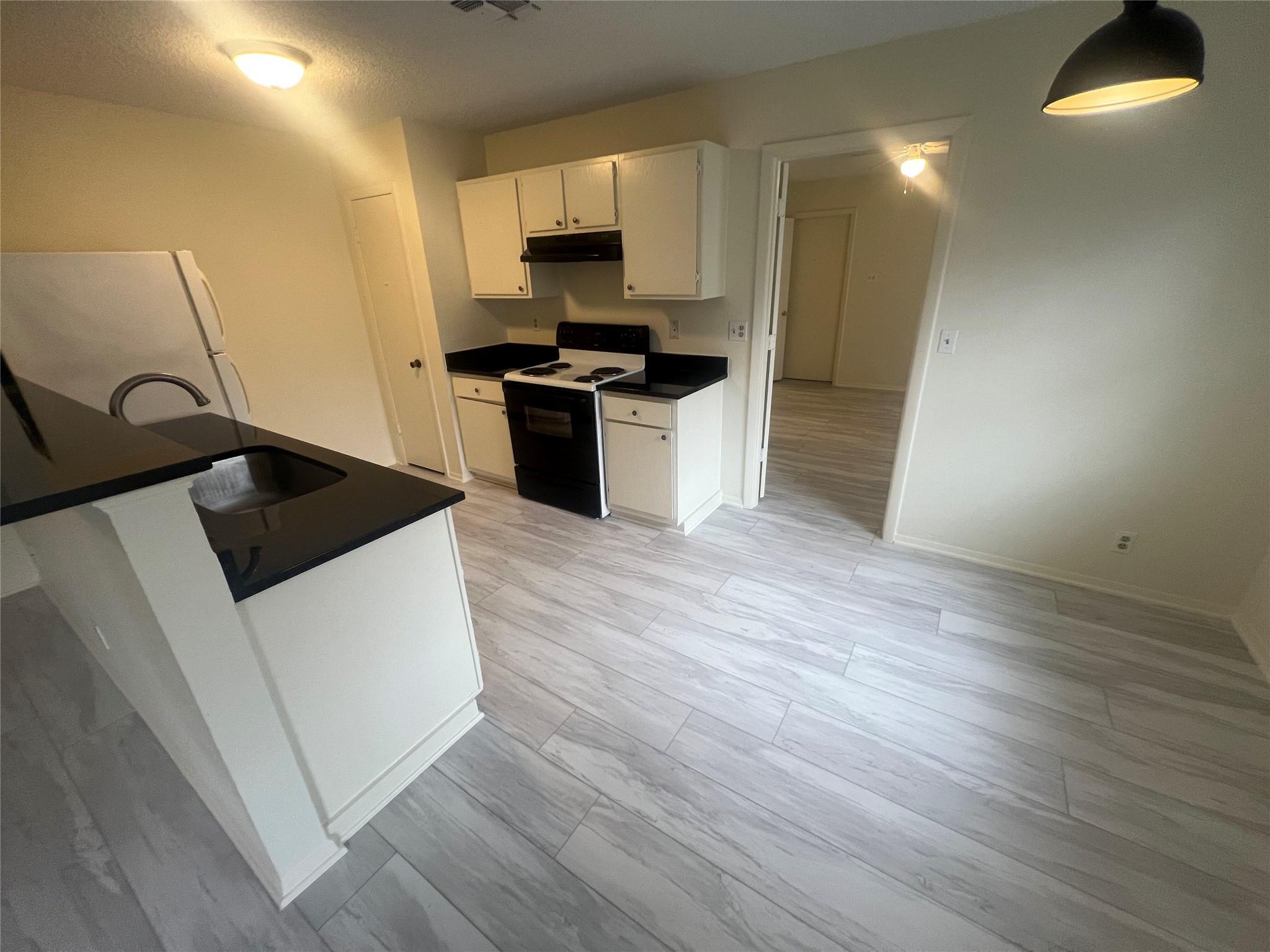 807 Lloyd Ln # A, Elgin, TX 78621