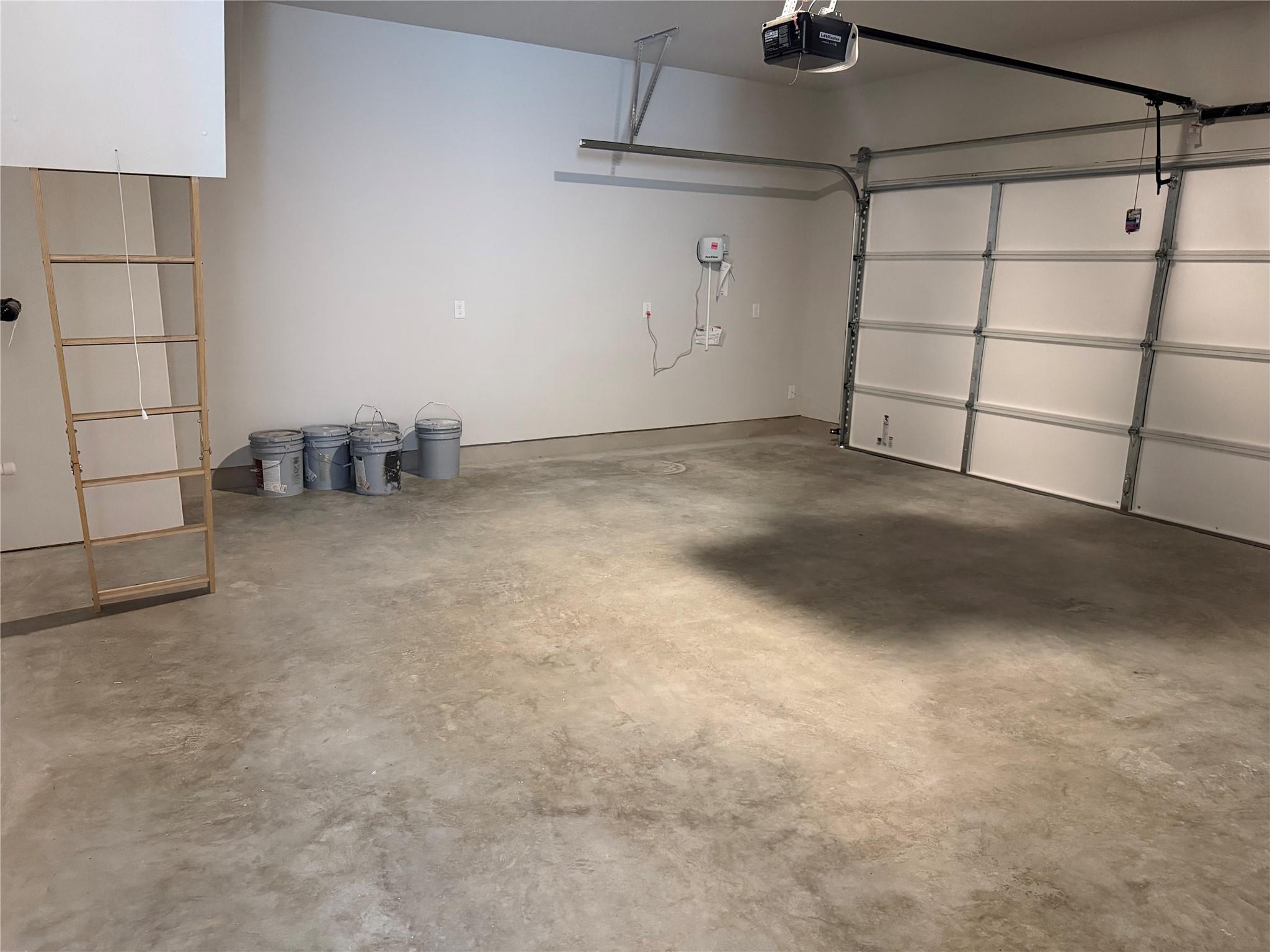 267 Ranier Way, Dripping Springs, TX 78620