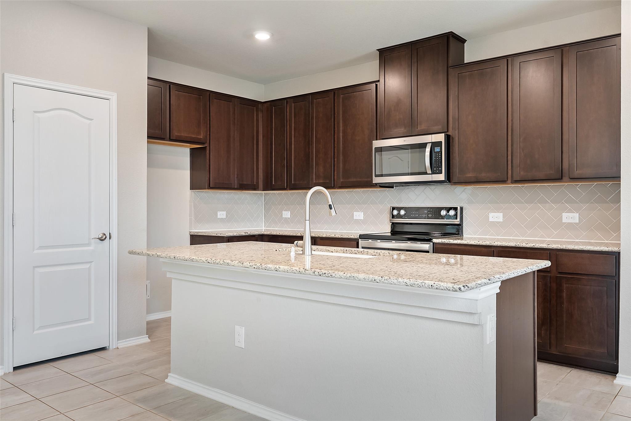 112 Kulmbacher Dr, Austin, TX 78728