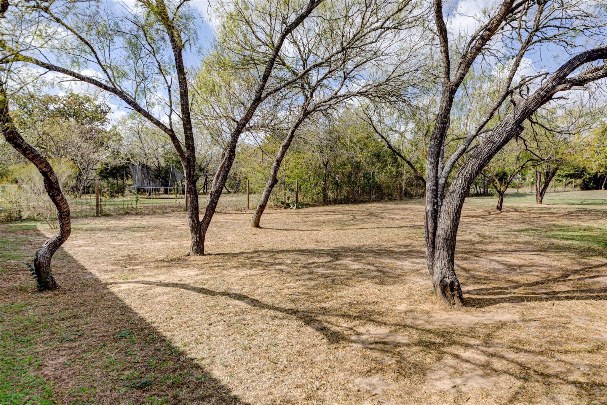 112 Speegle Ct, Cedar Creek, TX 78612