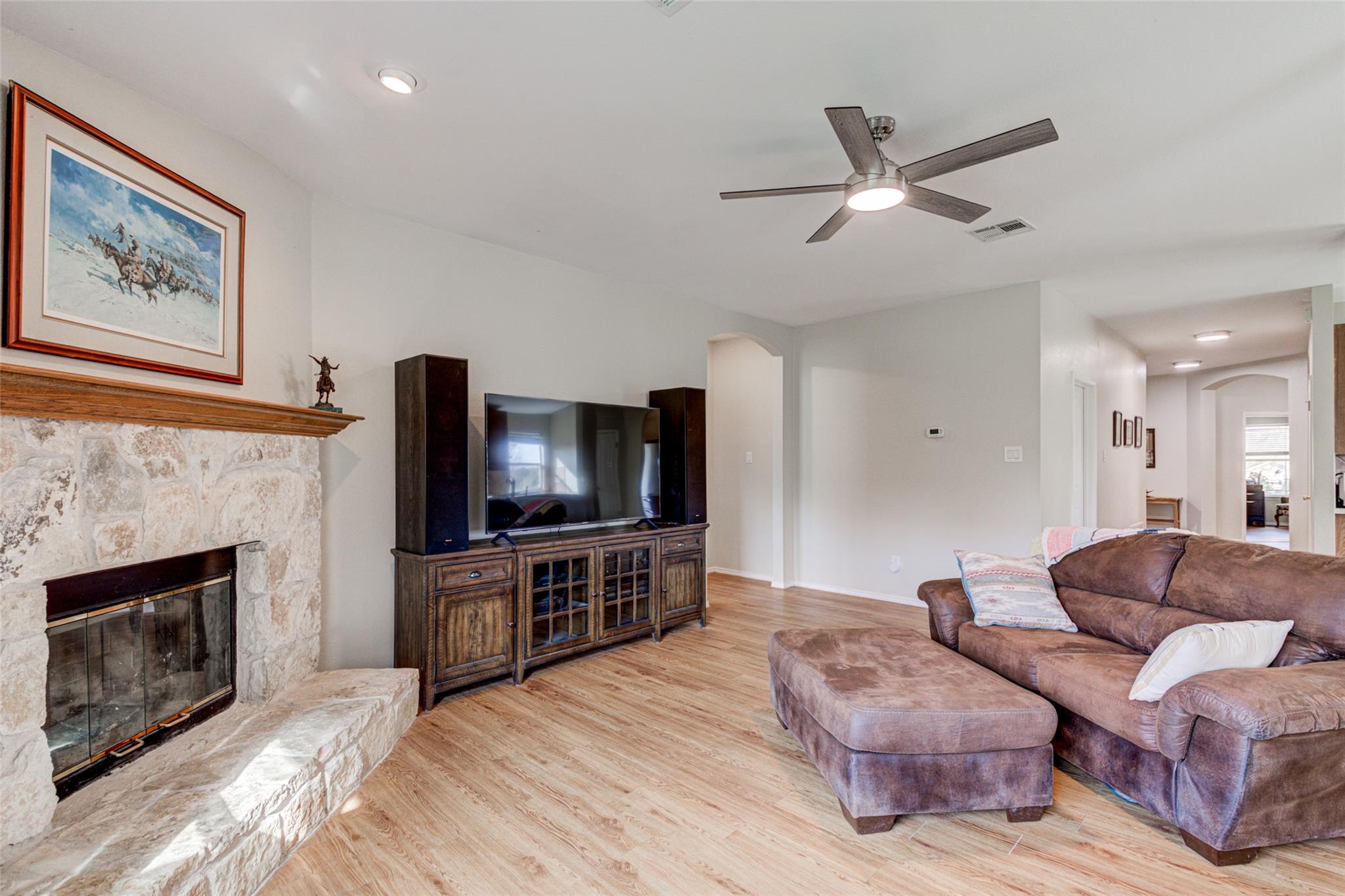 112 Speegle Ct, Cedar Creek, TX 78612