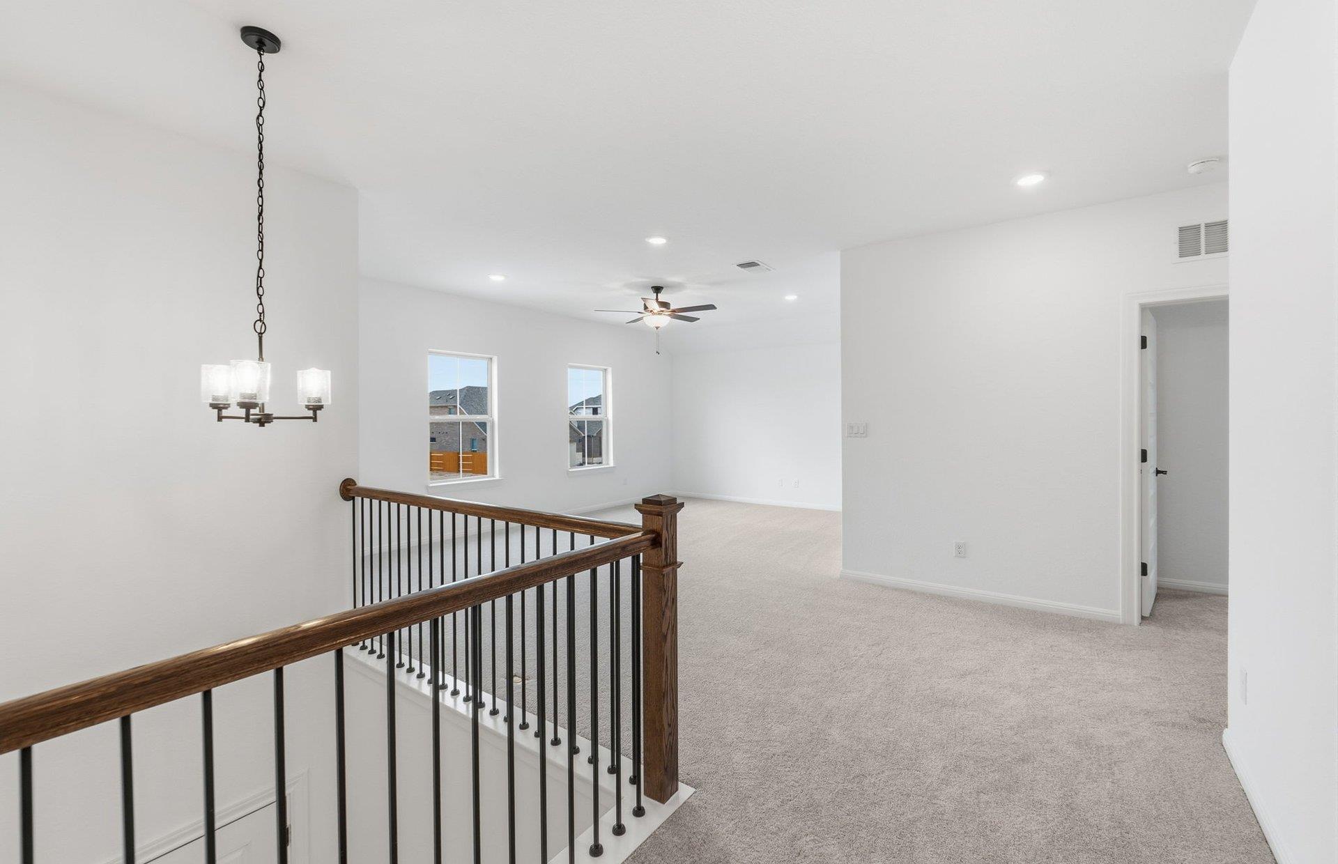 6917 Cliff Rose Dr, Spicewood, TX 78669