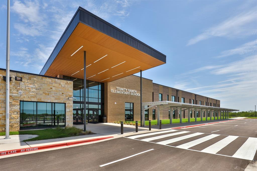 174 Gullivers Dr, Elgin, TX 78621