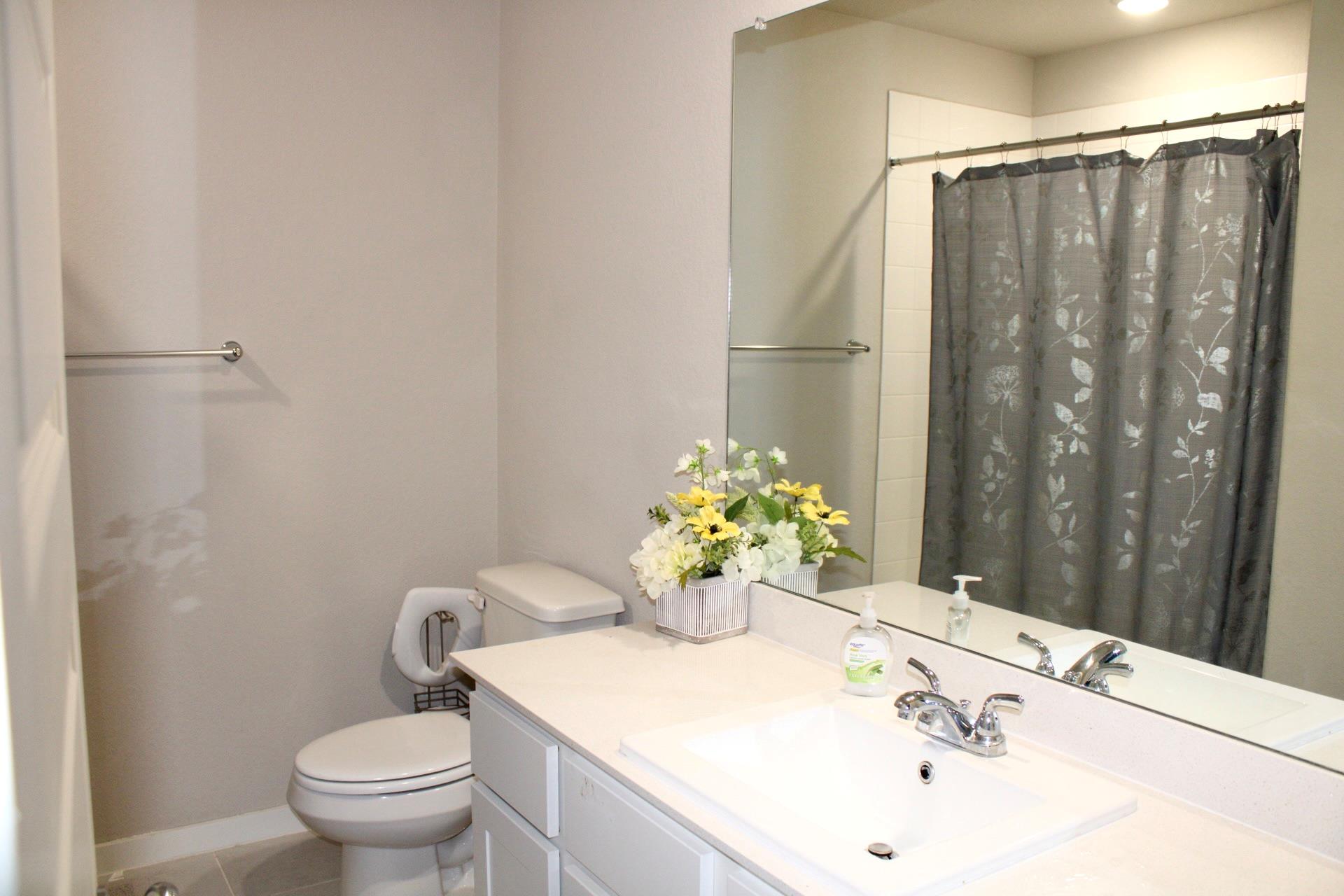 174 Gullivers Dr, Elgin, TX 78621