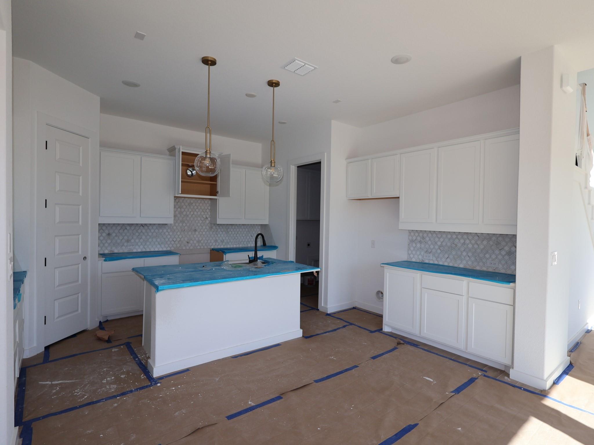 809 Boise Dr, Leander, TX 78641