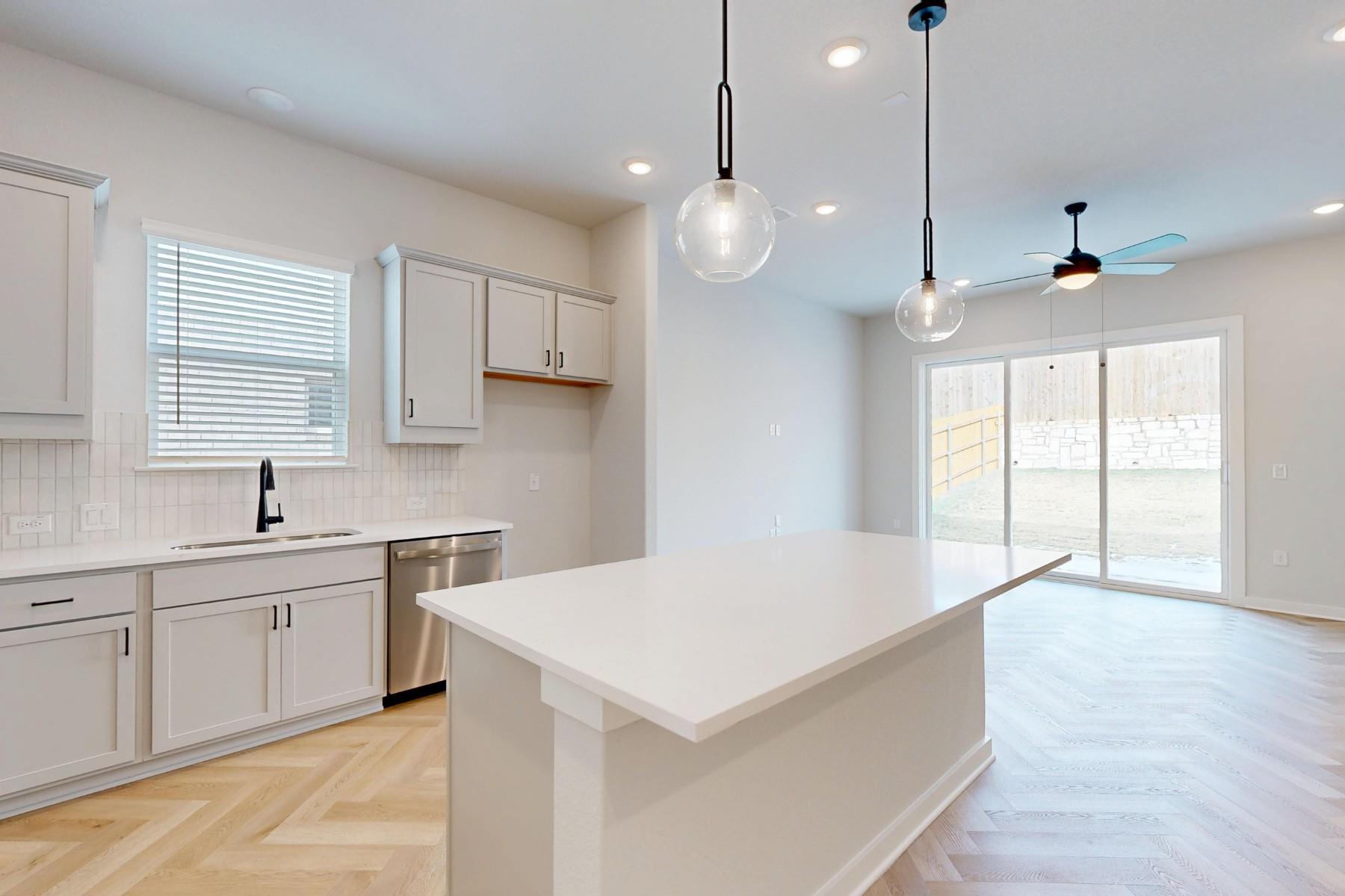 812 Boise Dr, Leander, TX 78641