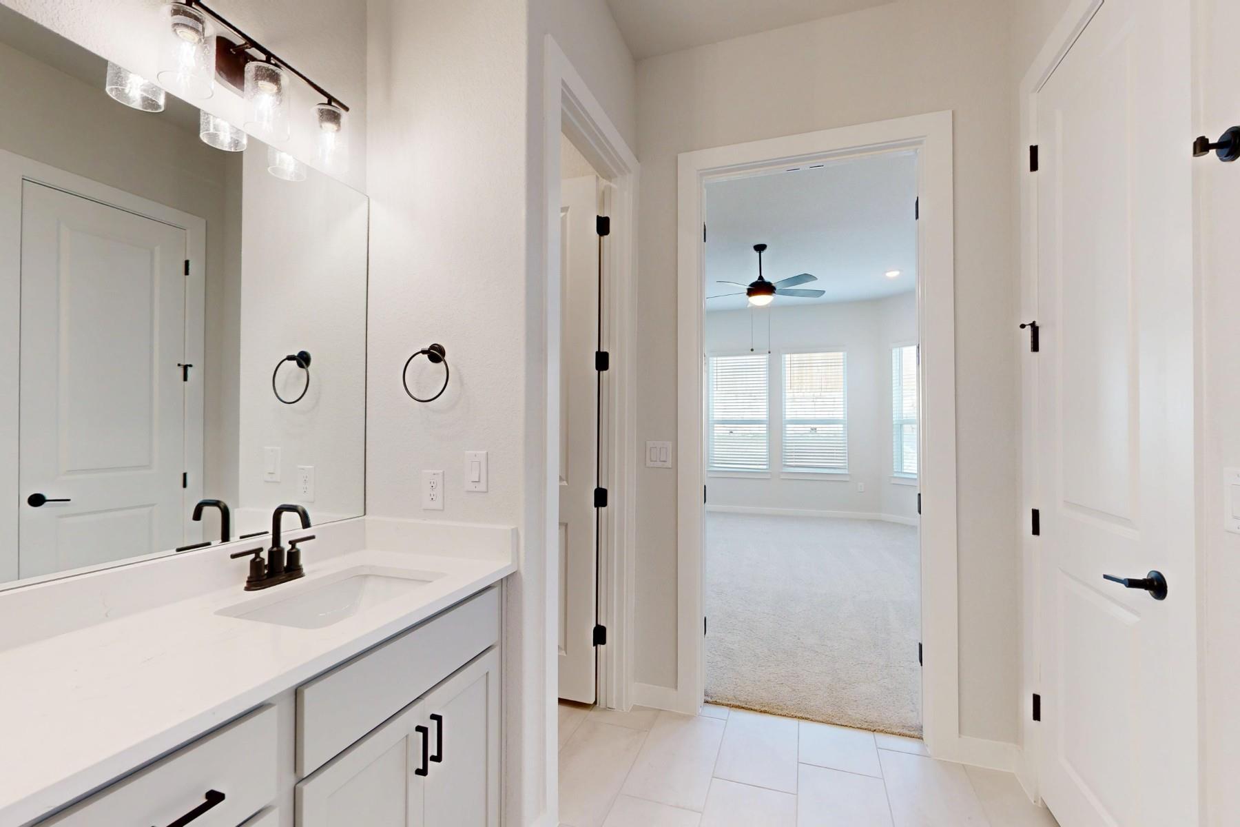 812 Boise Dr, Leander, TX 78641