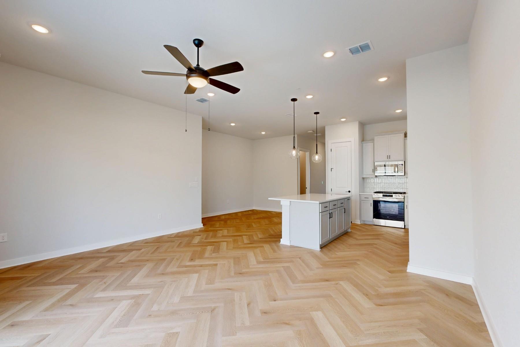 812 Boise Dr, Leander, TX 78641