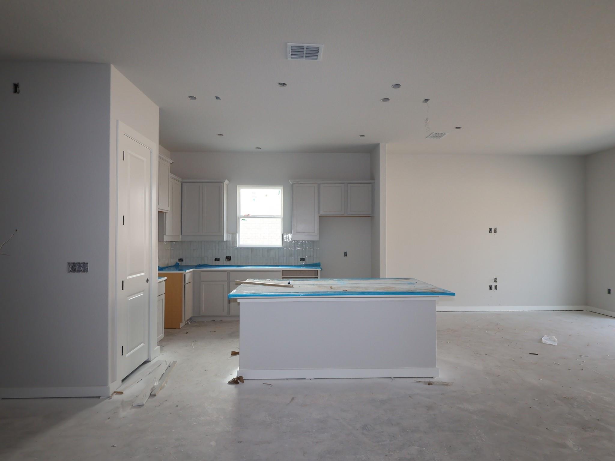 812 Boise Dr, Leander, TX 78641