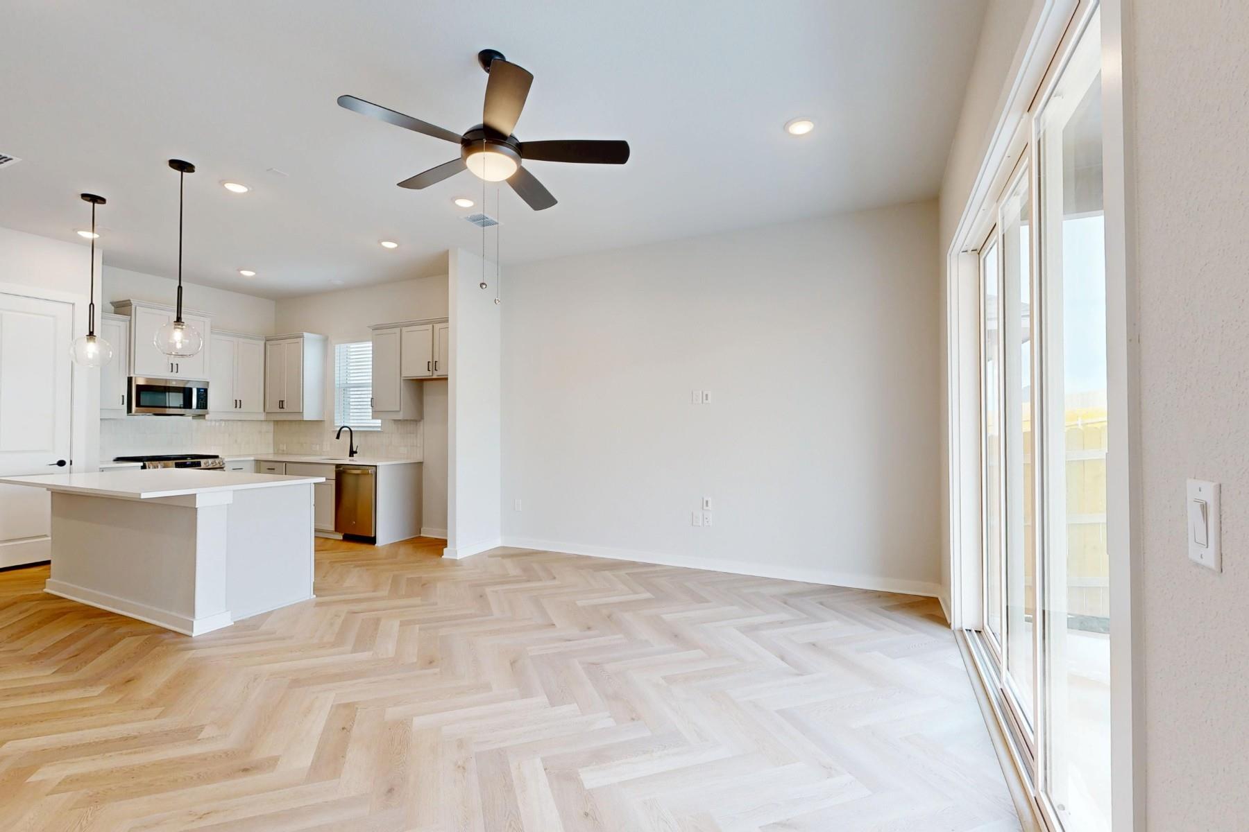 812 Boise Dr, Leander, TX 78641