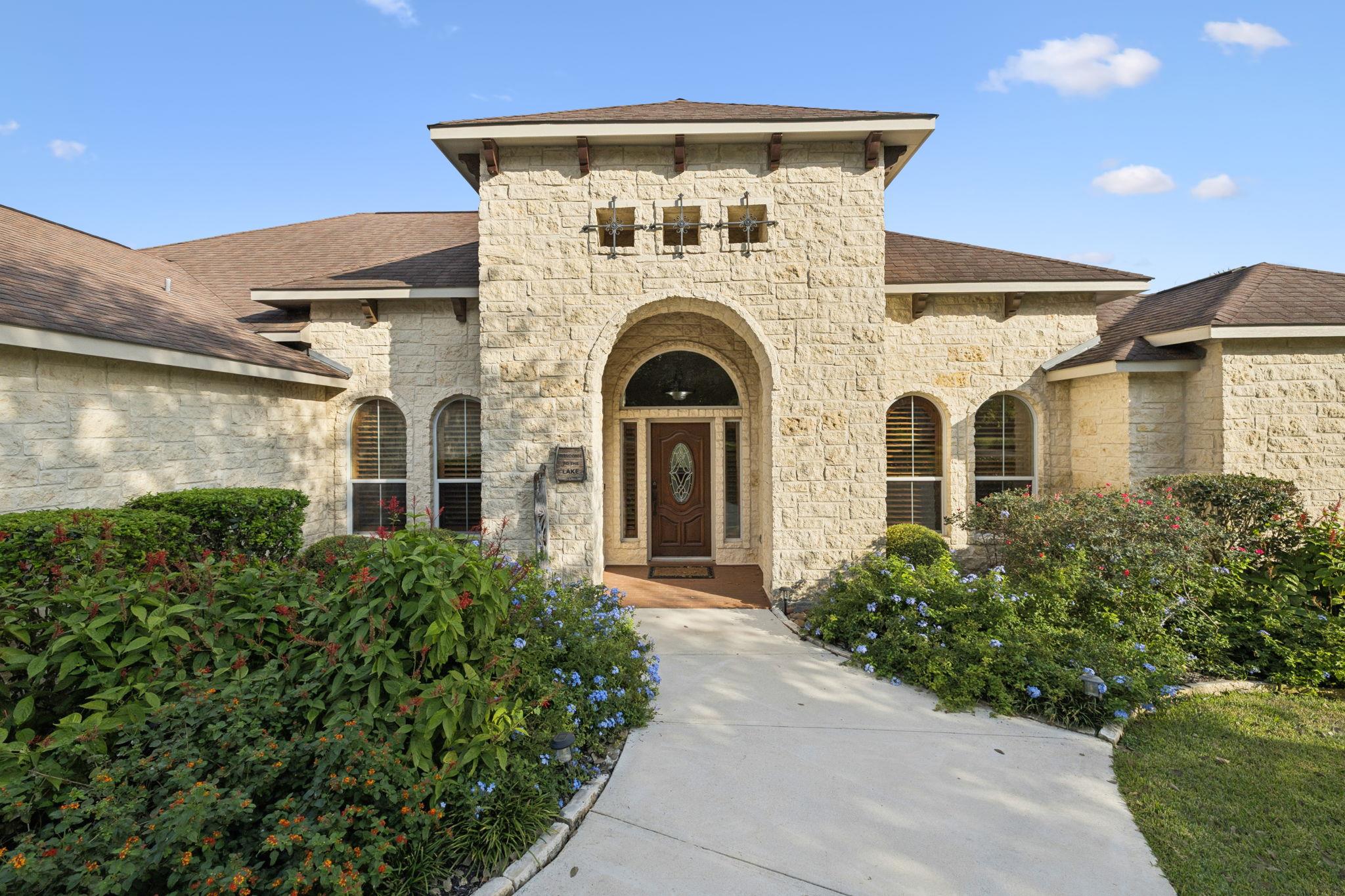 110 Wampum Way, Seguin, TX 78155