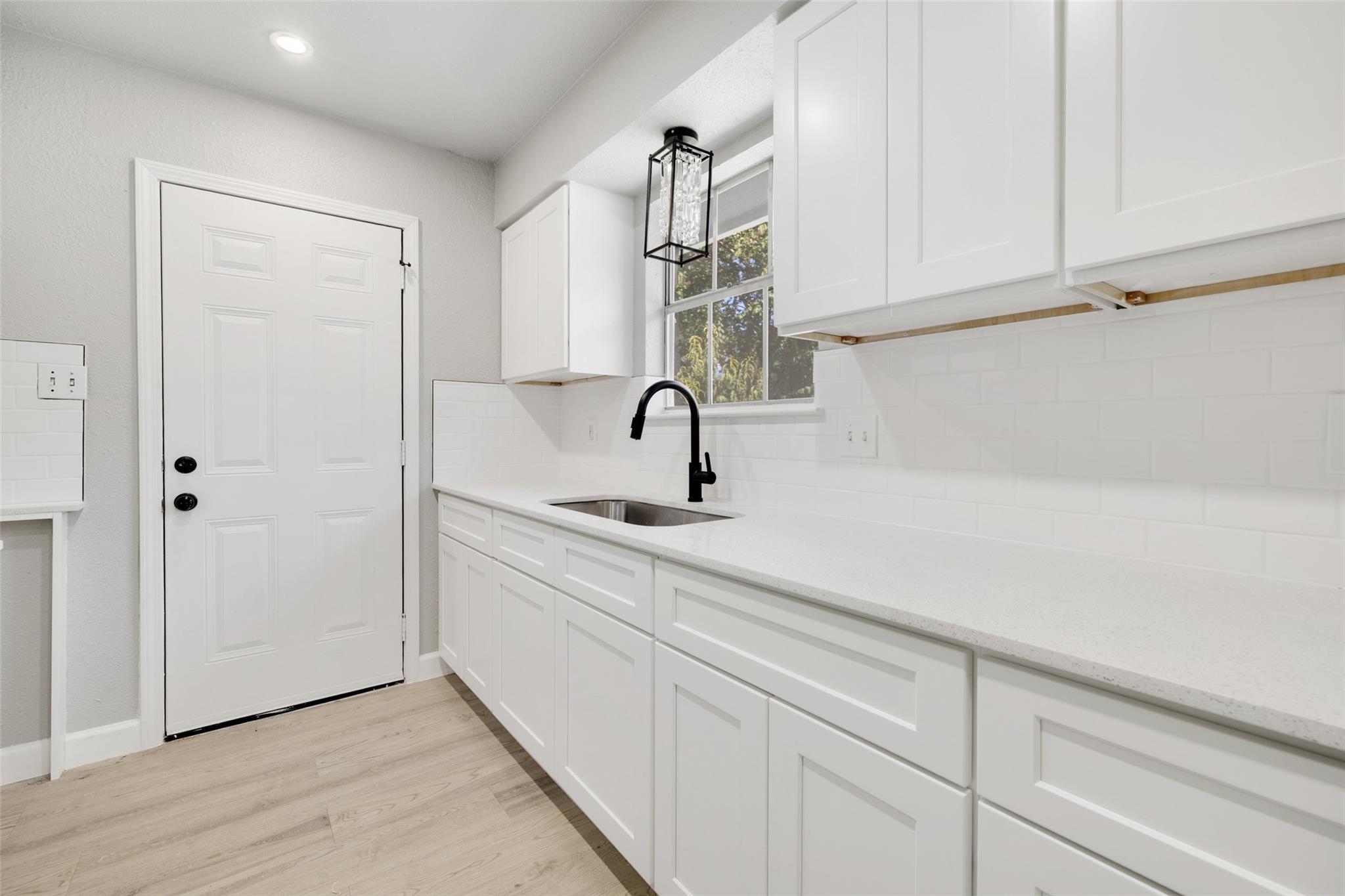 7000 Carwill Dr, Austin, TX 78724