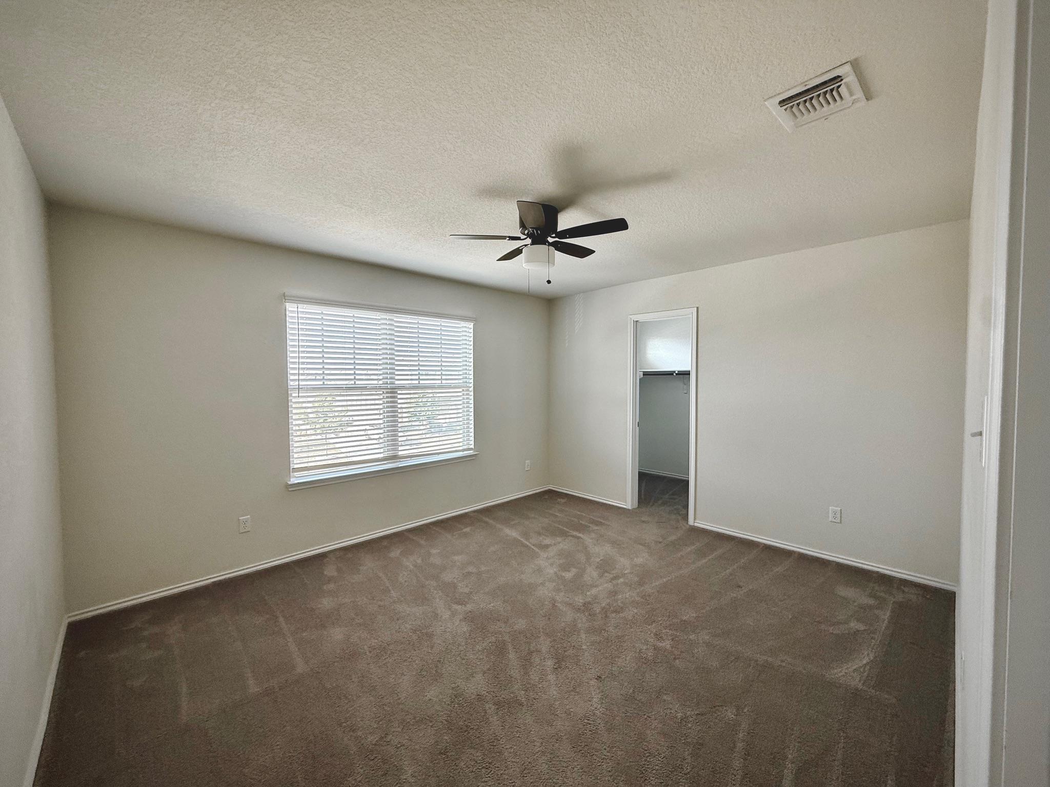 249 La Dera Dr, Liberty Hill, TX 78642