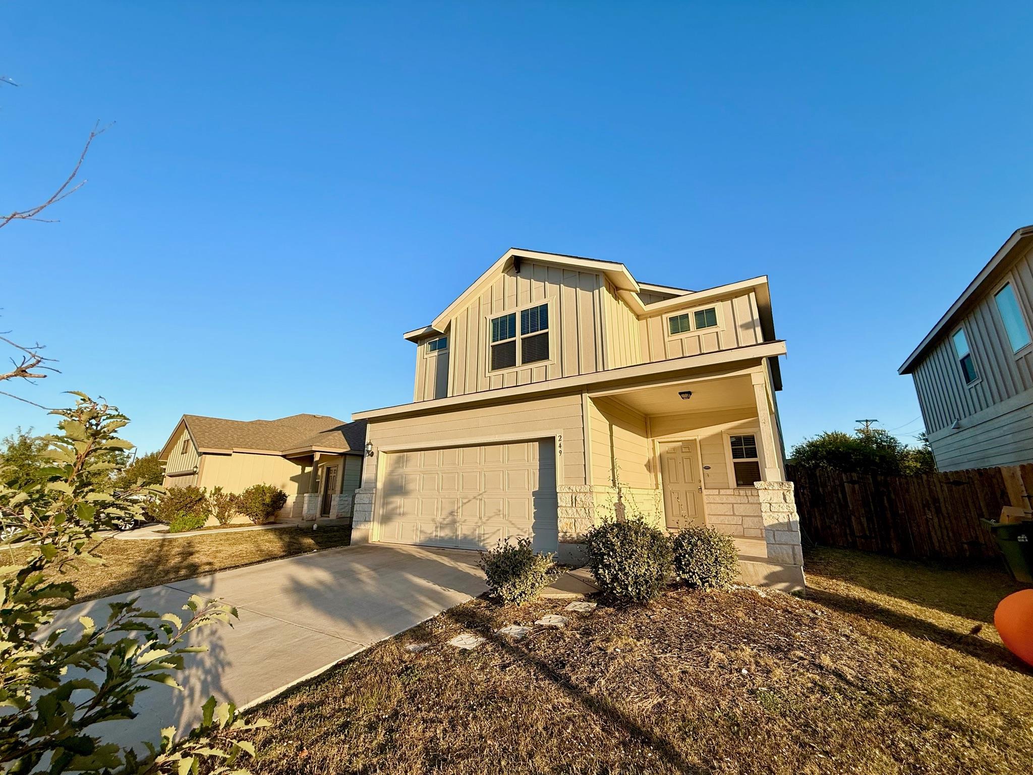 249 La Dera Dr, Liberty Hill, TX 78642