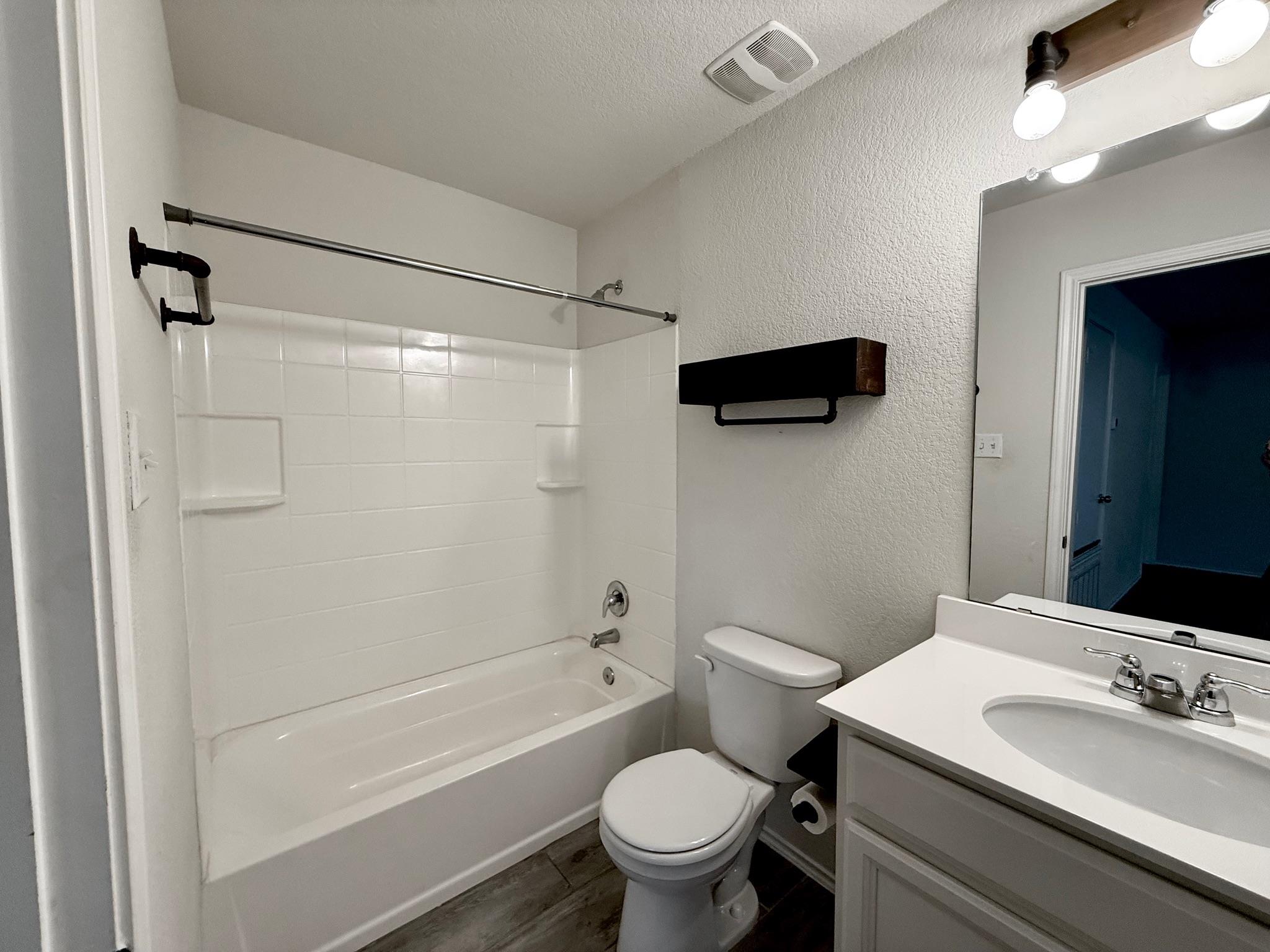 249 La Dera Dr, Liberty Hill, TX 78642