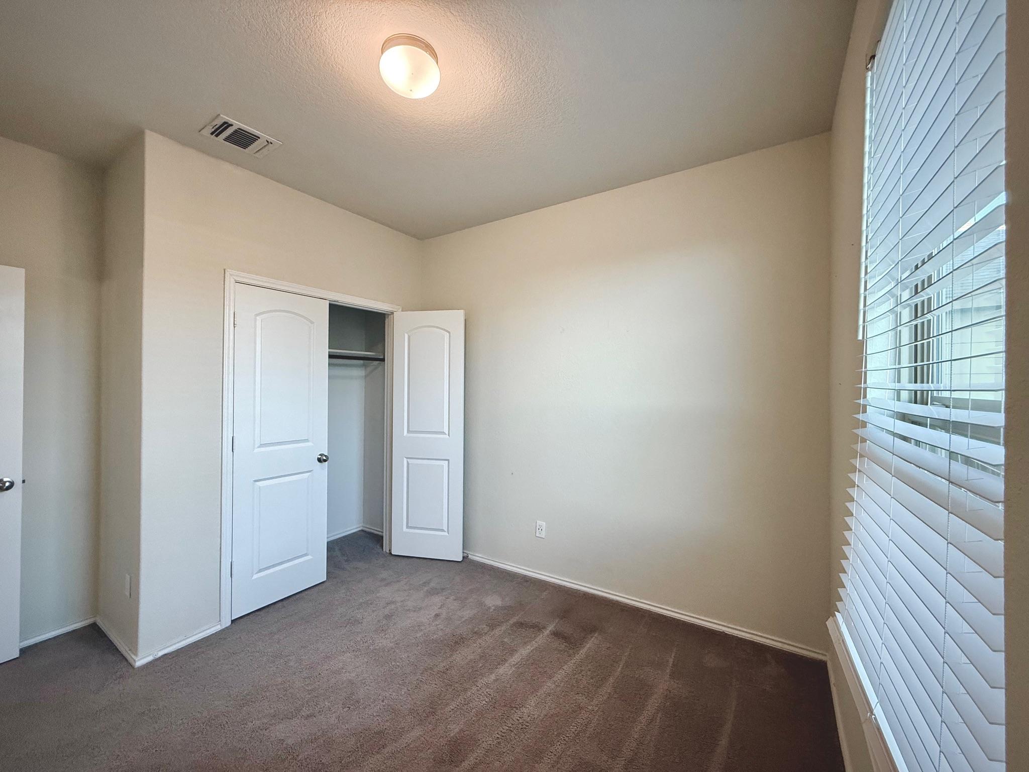 249 La Dera Dr, Liberty Hill, TX 78642