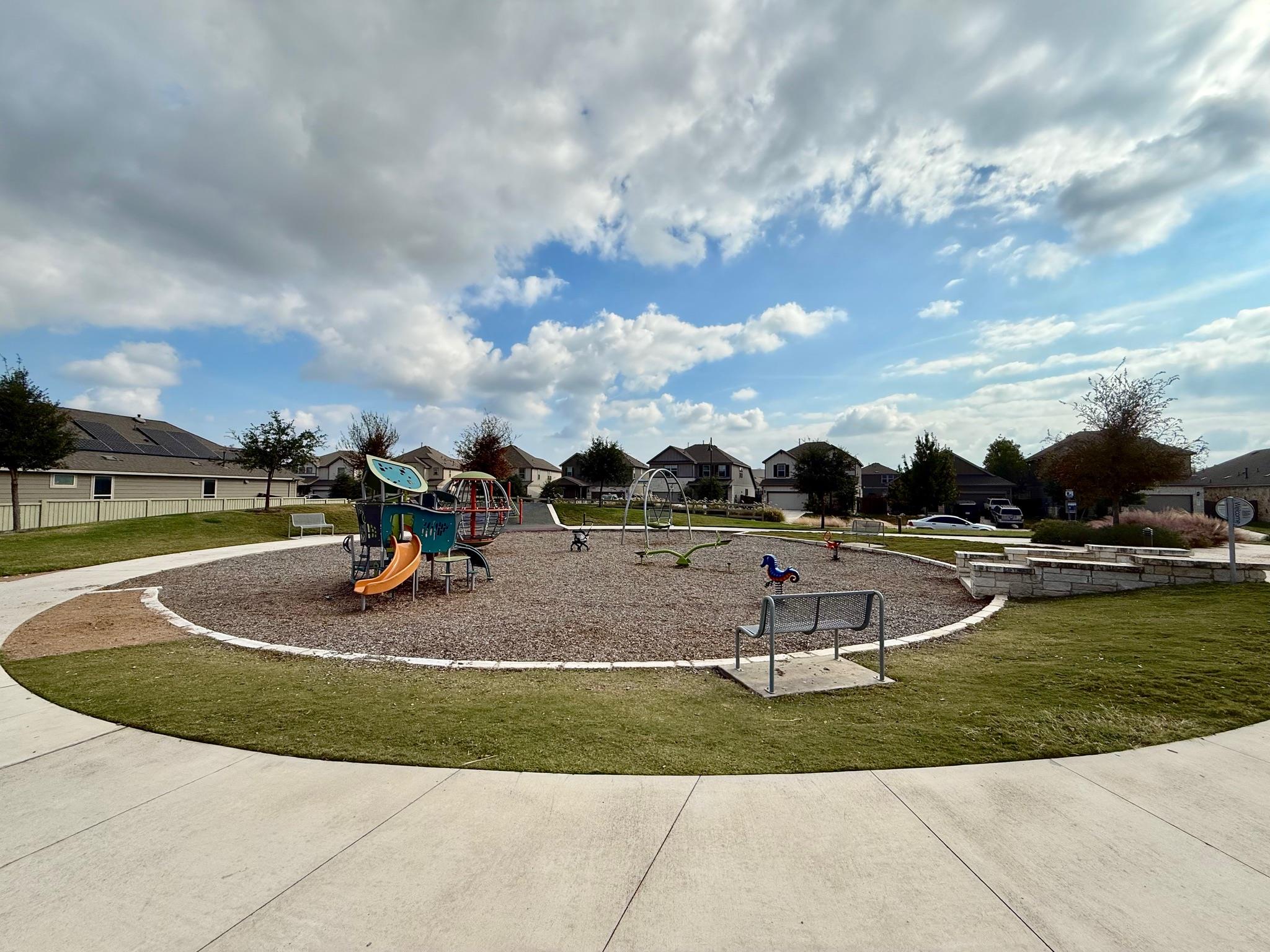 249 La Dera Dr, Liberty Hill, TX 78642